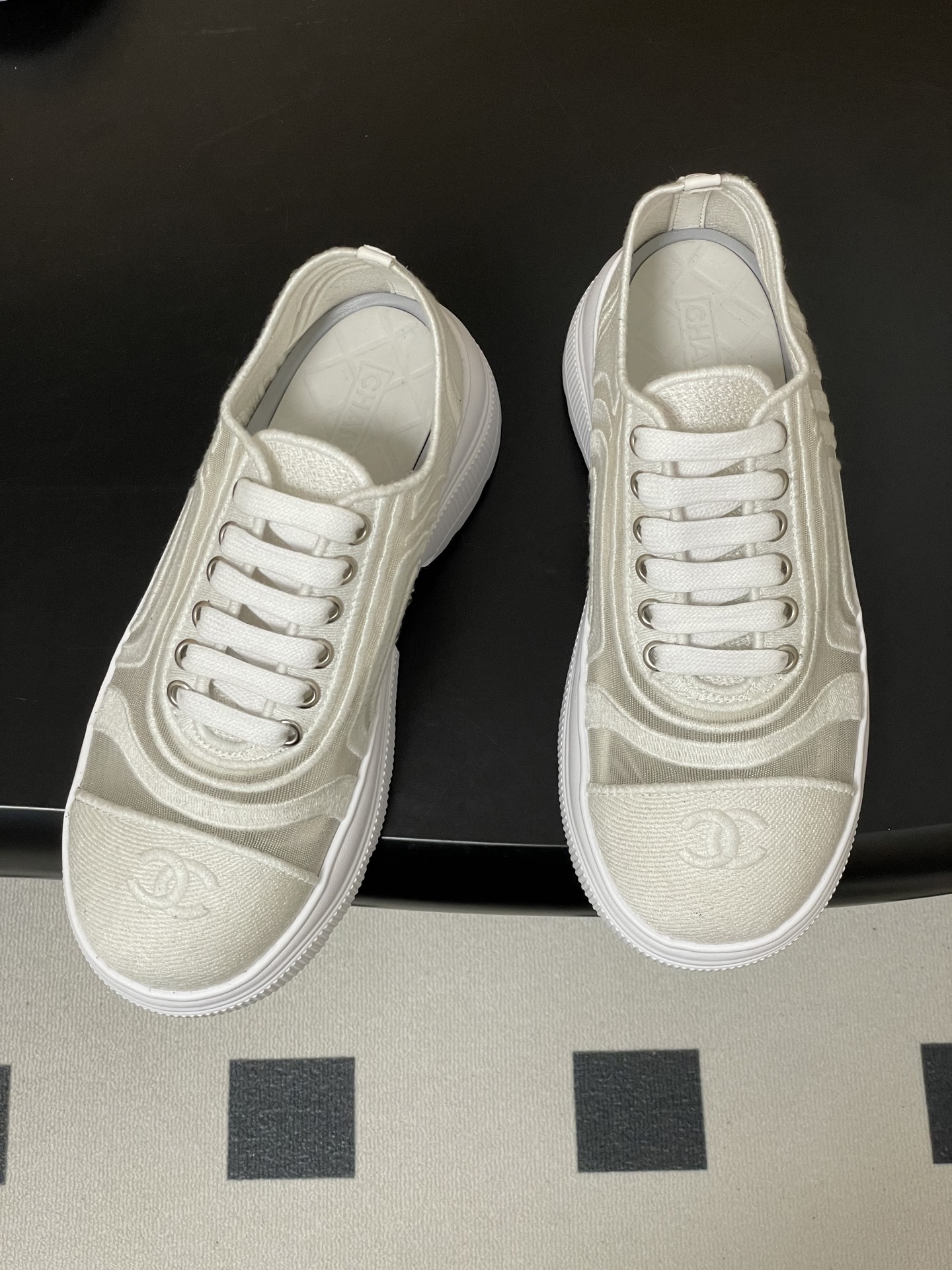 Luxury White Mesh Platform Sneakers - Premium Breathable Sporty Shoes