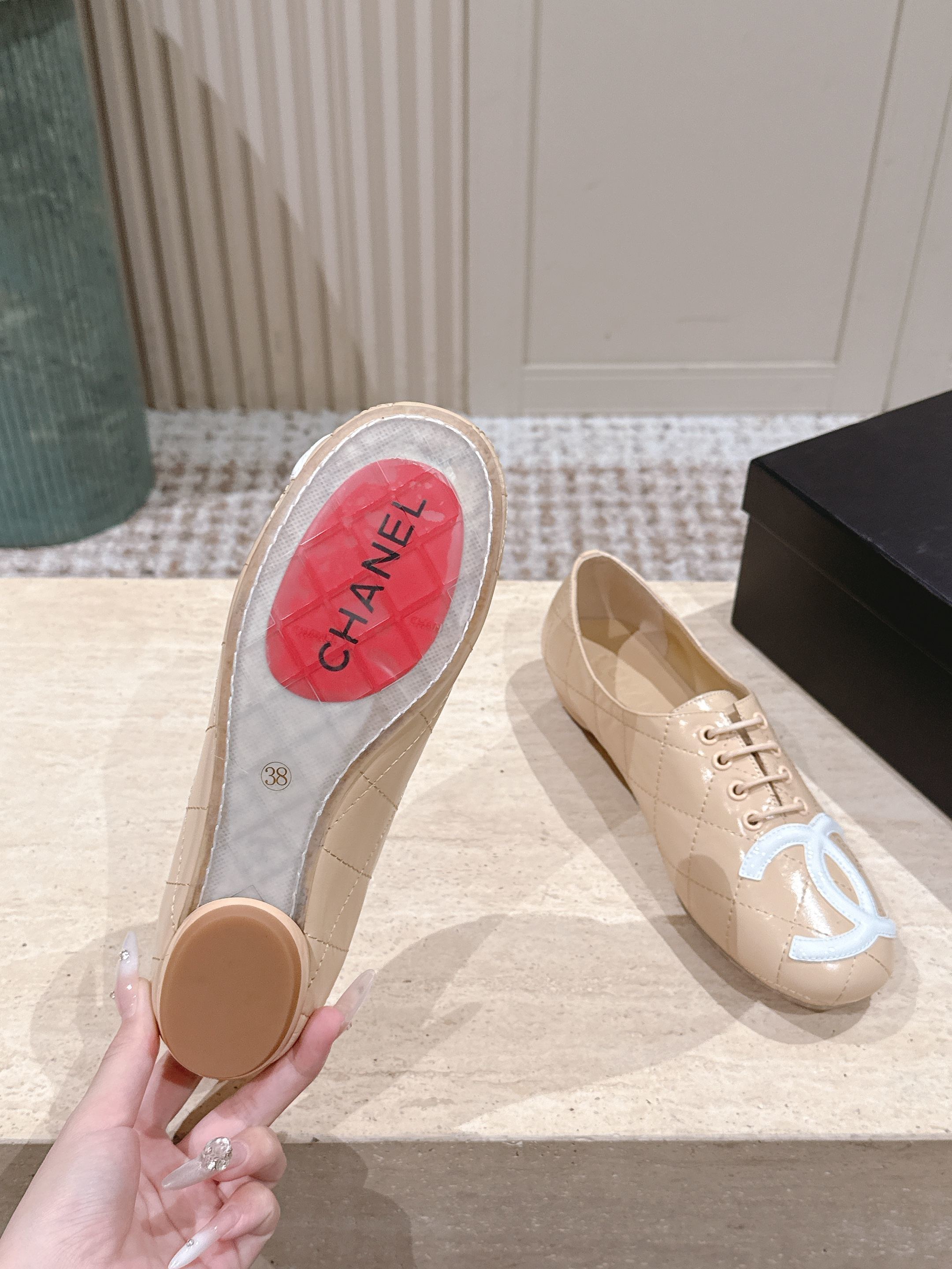 Luxury Quilted Beige Flats - Elegant Lace-Up Ballet Shoes for Women