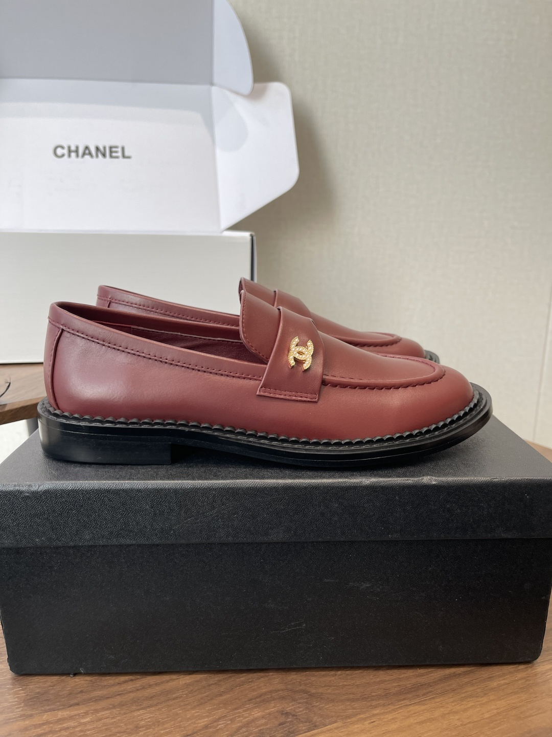 Elegant Burgundy Leather Loafers with Gold Hardware - Luxury Flats