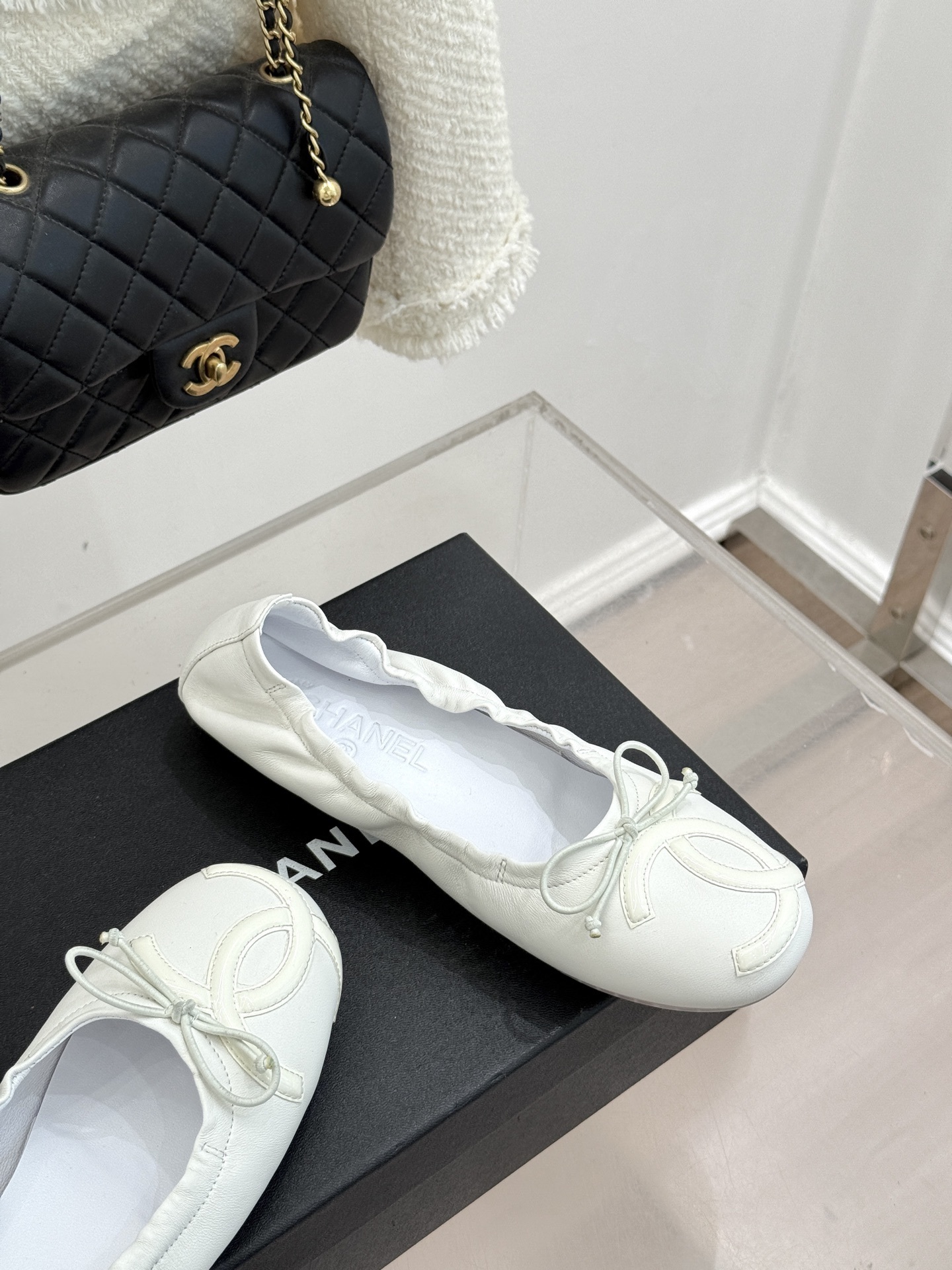 Classic White Lambskin Ballet Flats with CC Logo and Bow Detail