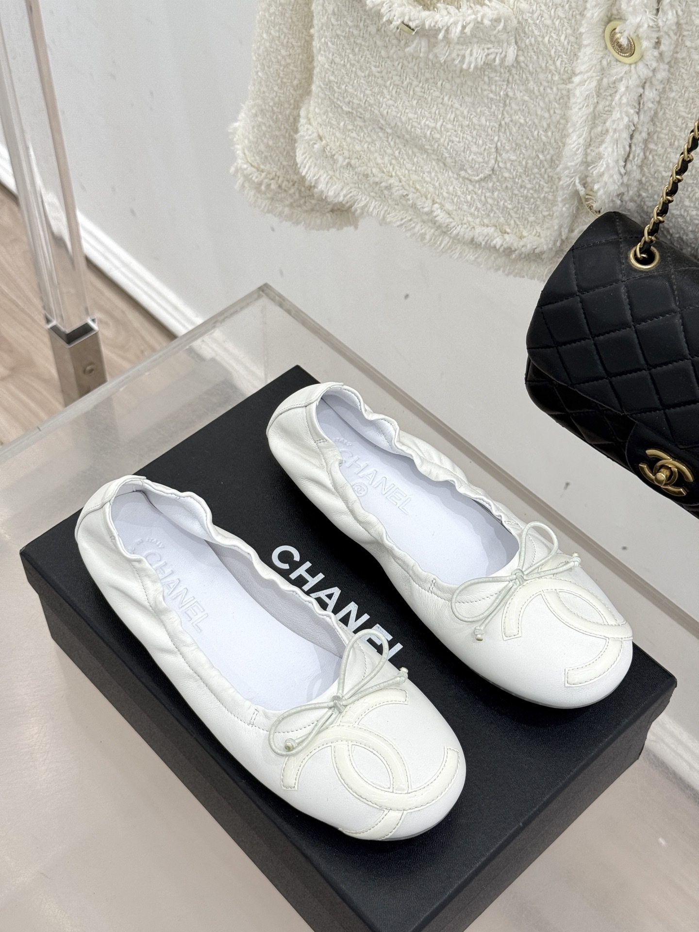 Classic White Lambskin Ballet Flats with CC Logo and Bow Detail