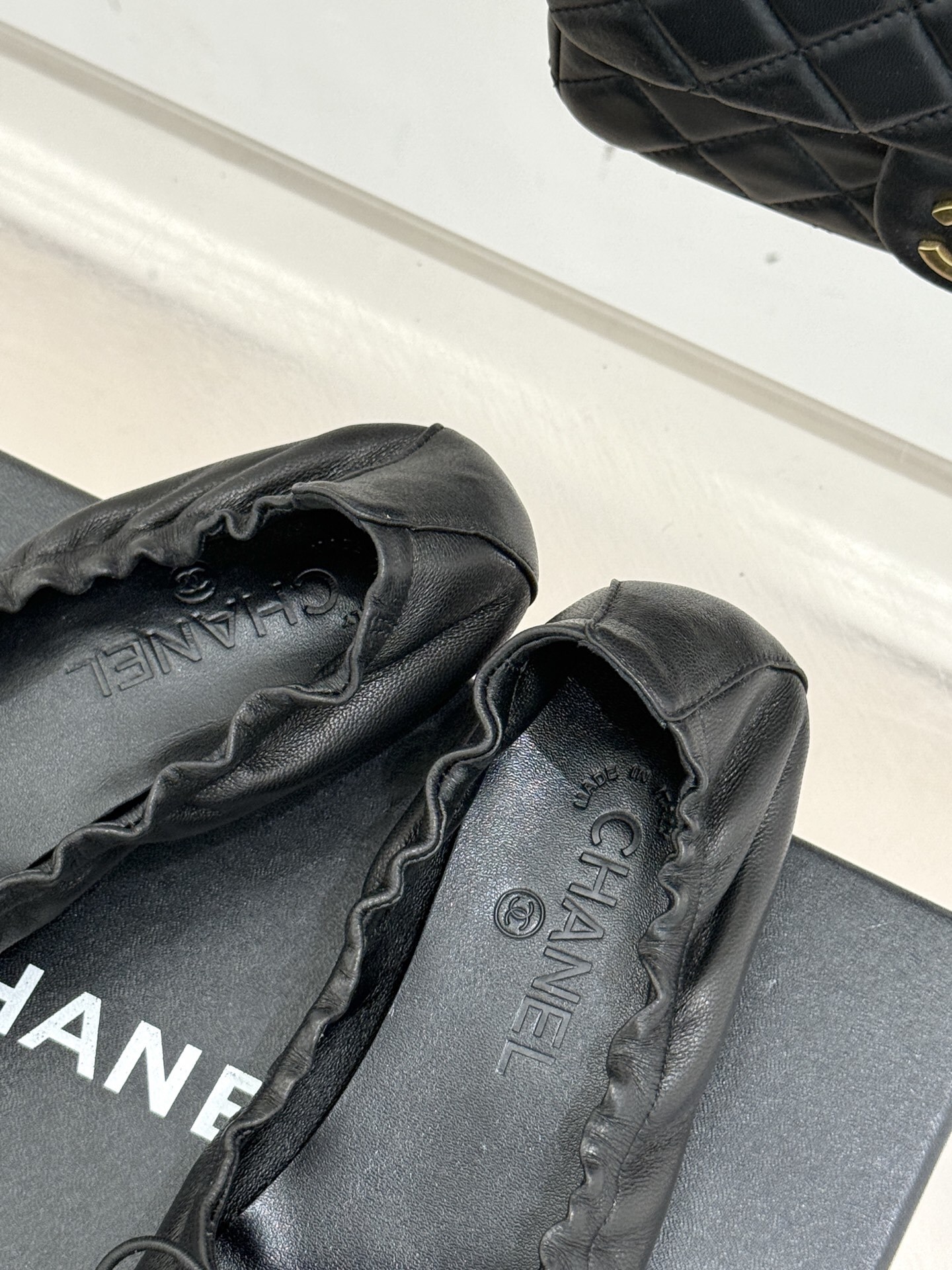 Chanel Black Leather Ballet Flats with CC Logo and Bow
