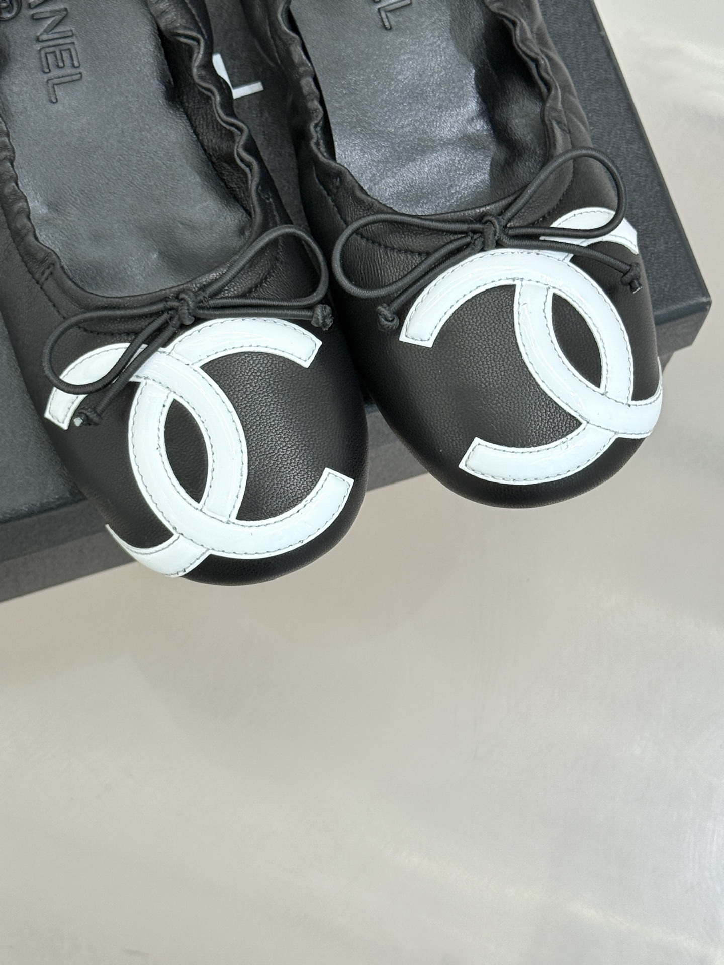 Chanel Black Leather Ballerina Flats with White CC Logo