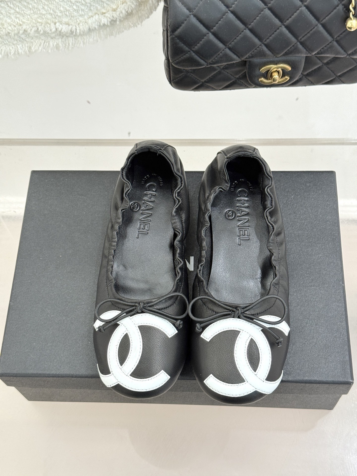 Chanel Black Leather Ballerina Flats with White CC Logo