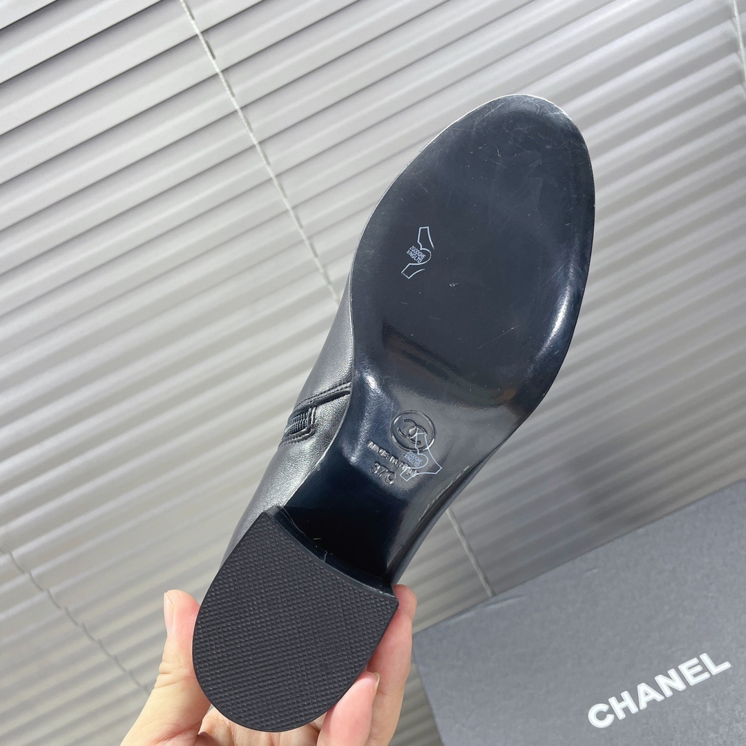 Women's Elegant Black Leather Ankle Boots with Patent Toe & Block Heel