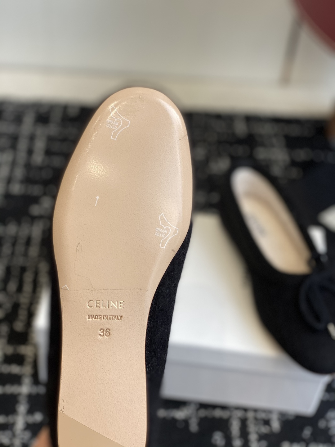 Elegant Black Wool Ballet Flats with Warm Shearling Lining