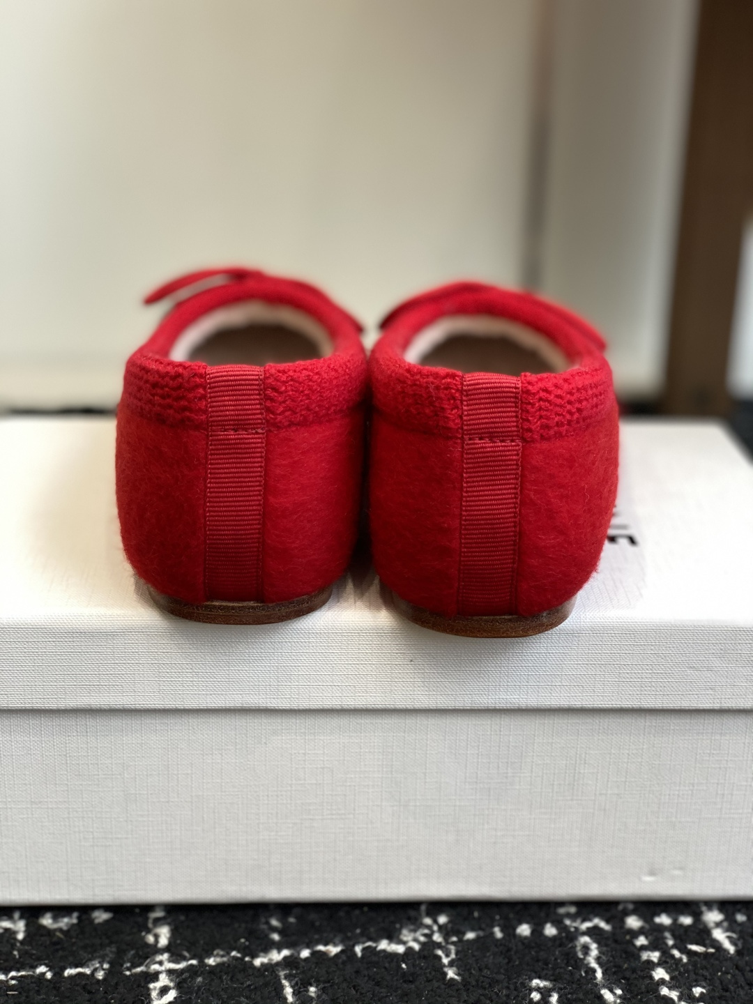 Luxury Red Fuzzy Ballet Flats with Warm Shearling Lining & Bow