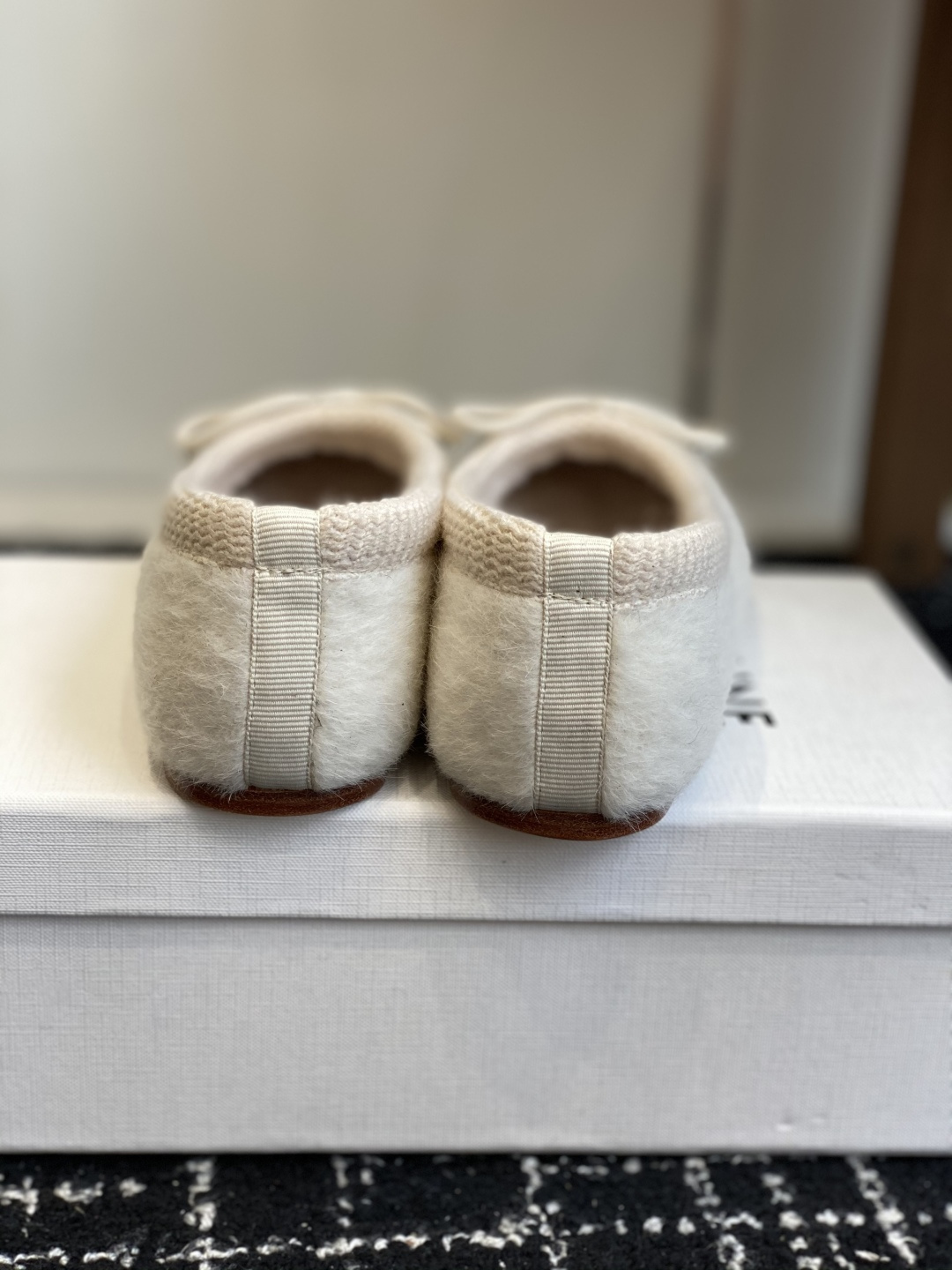 Luxury Ivory Wool Ballet Flats with Cozy Shearling Lining