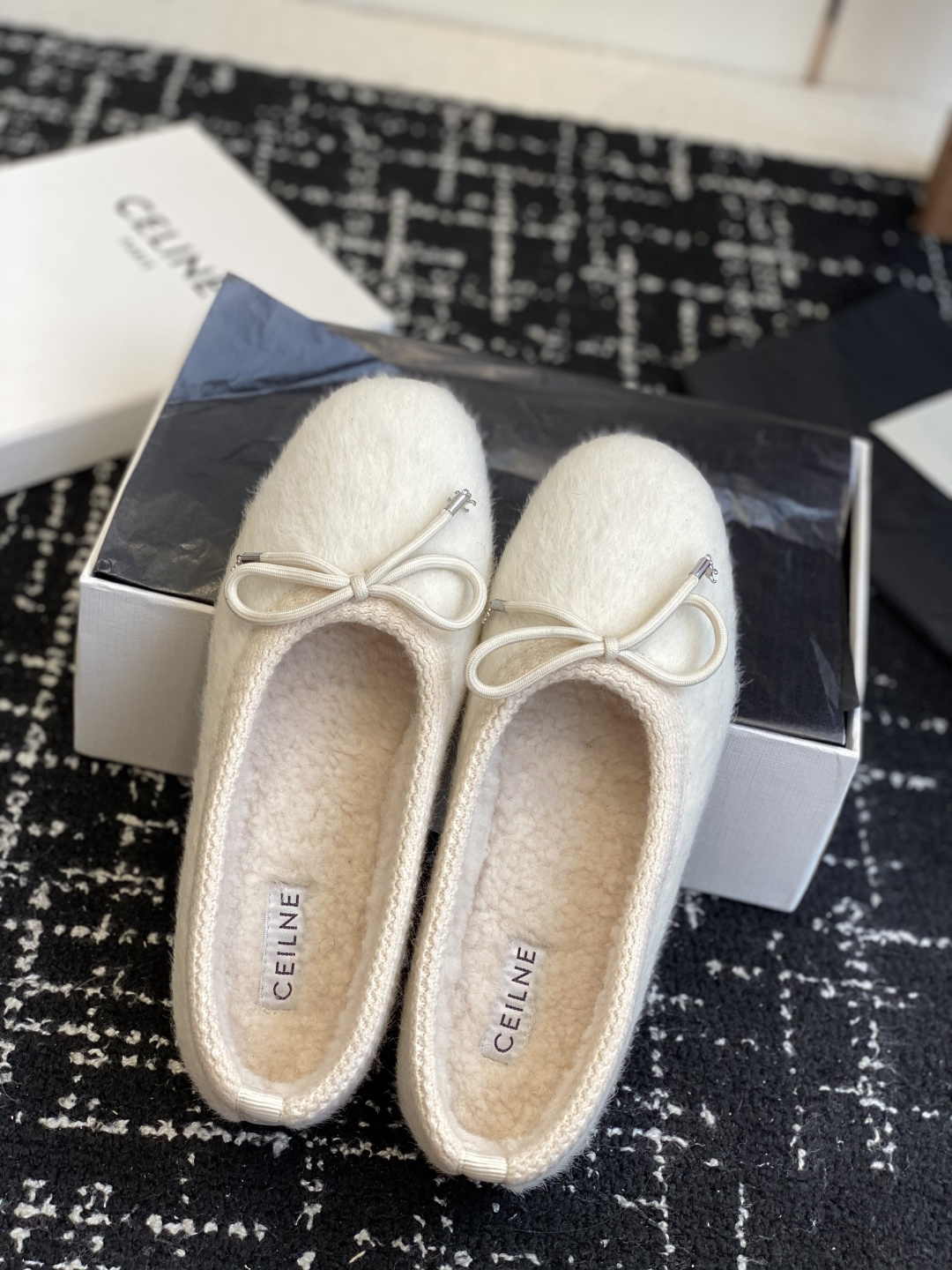 Luxury Ivory Wool Ballet Flats with Cozy Shearling Lining