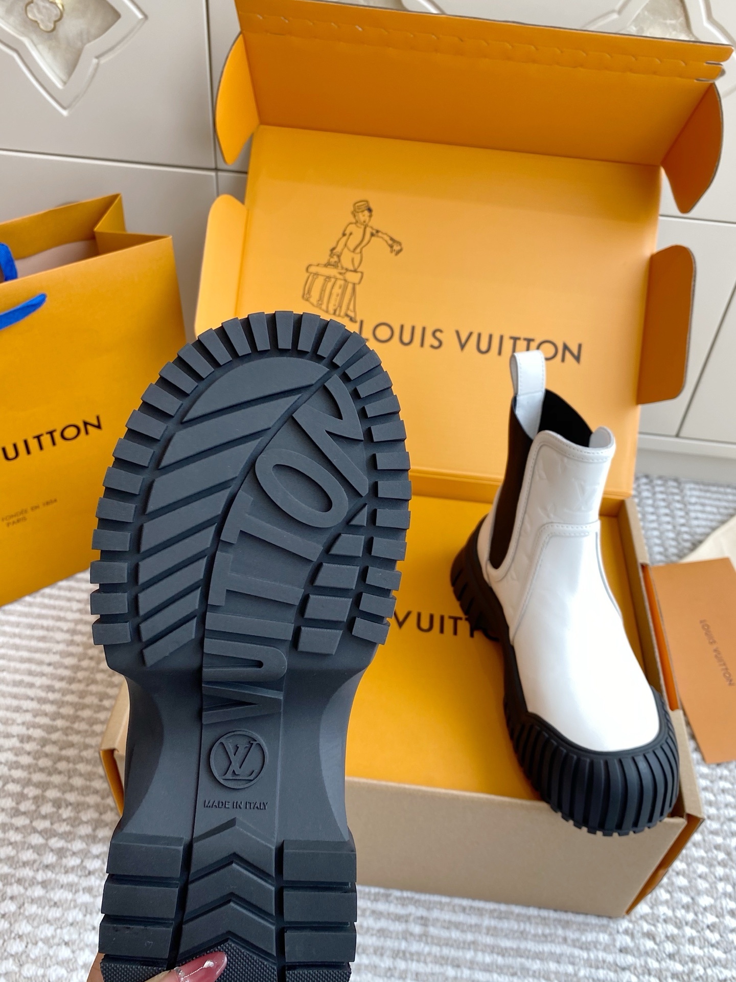 Louis Vuitton LV Beam Ankle Boot White Leather - Luxury Platform