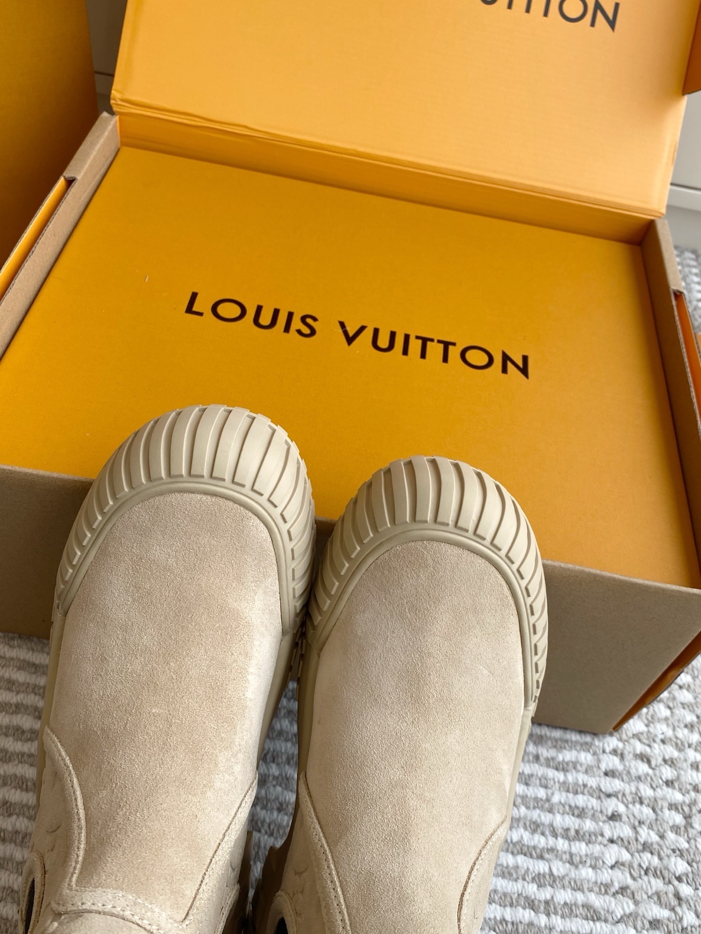 Louis Vuitton Women's Beige Suede Platform Chelsea Ankle Boots