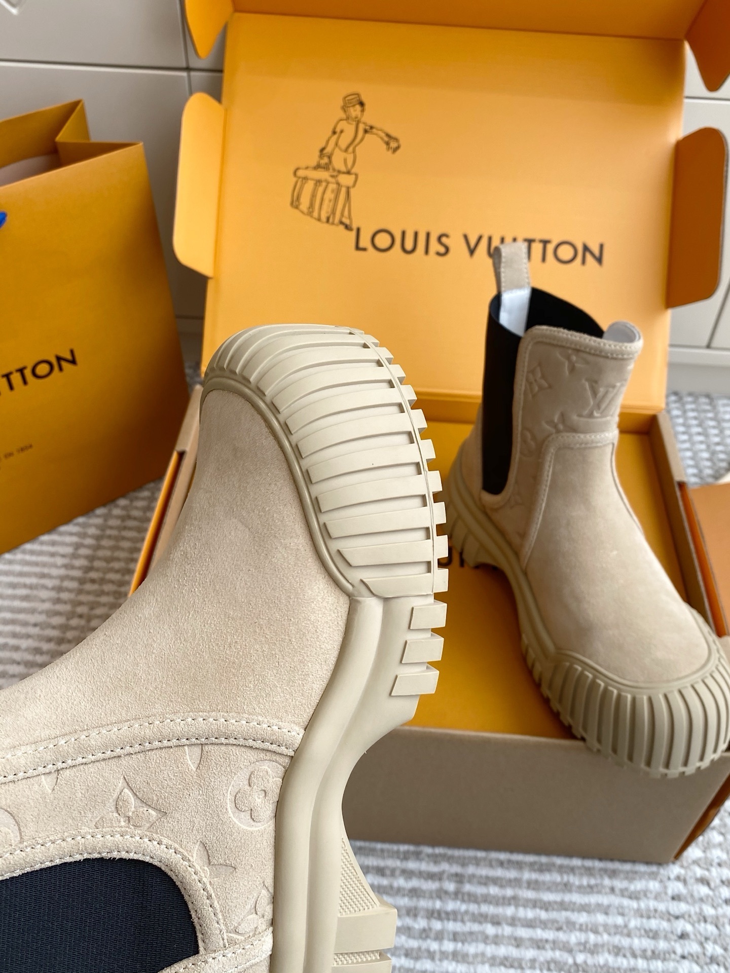 Louis Vuitton Women's Beige Suede Platform Chelsea Ankle Boots