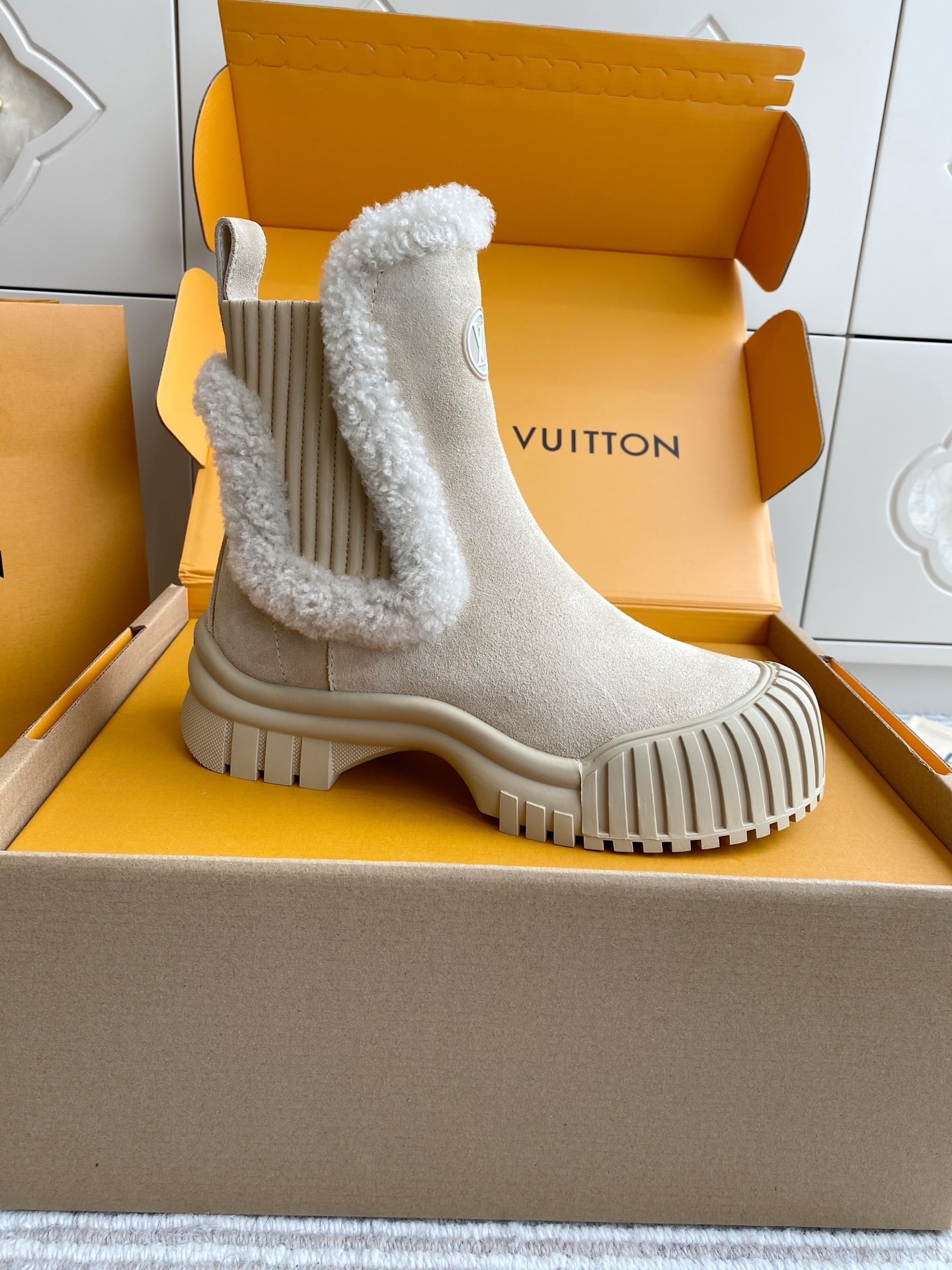 Louis Vuitton Aspen Flat Ankle Boots Suede Shearling Beige Winter