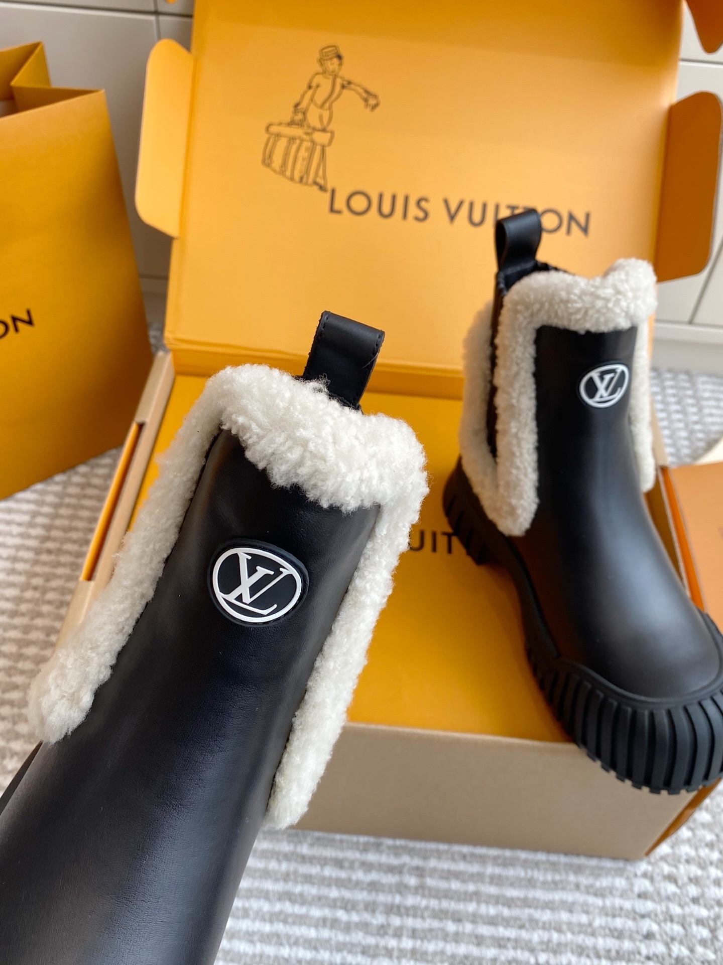 Louis Vuitton Black Shearling Lined Winter Boots for Women