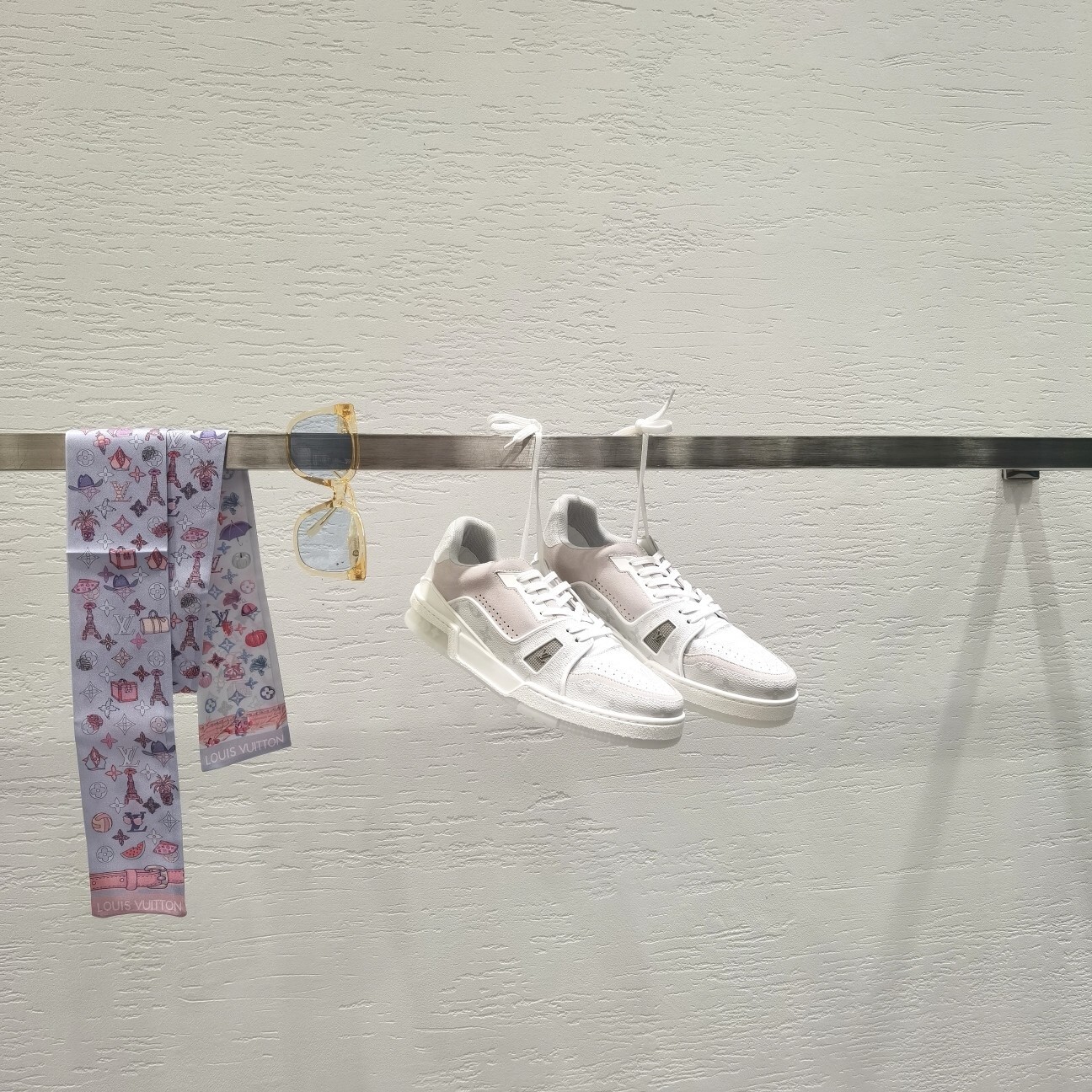 Louis Vuitton LV Trainer Sneakers & Designer Accessories Set