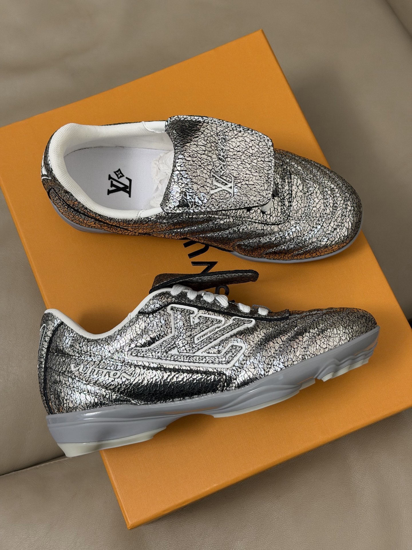 Louis Vuitton LV Footprint Trainer - Metallic Silver Crackled Leather