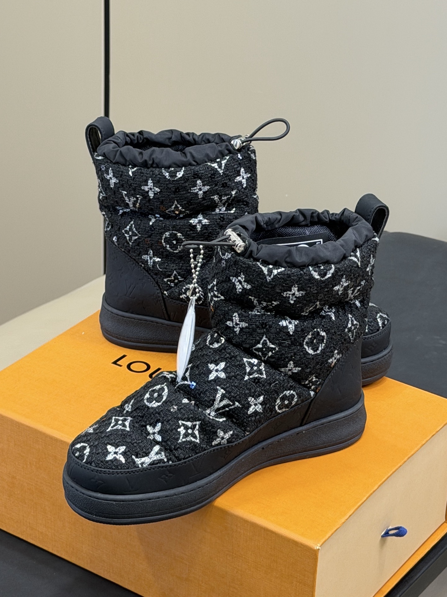 Louis Vuitton Black Monogram Tweed Pillow Comfort Snow Boots