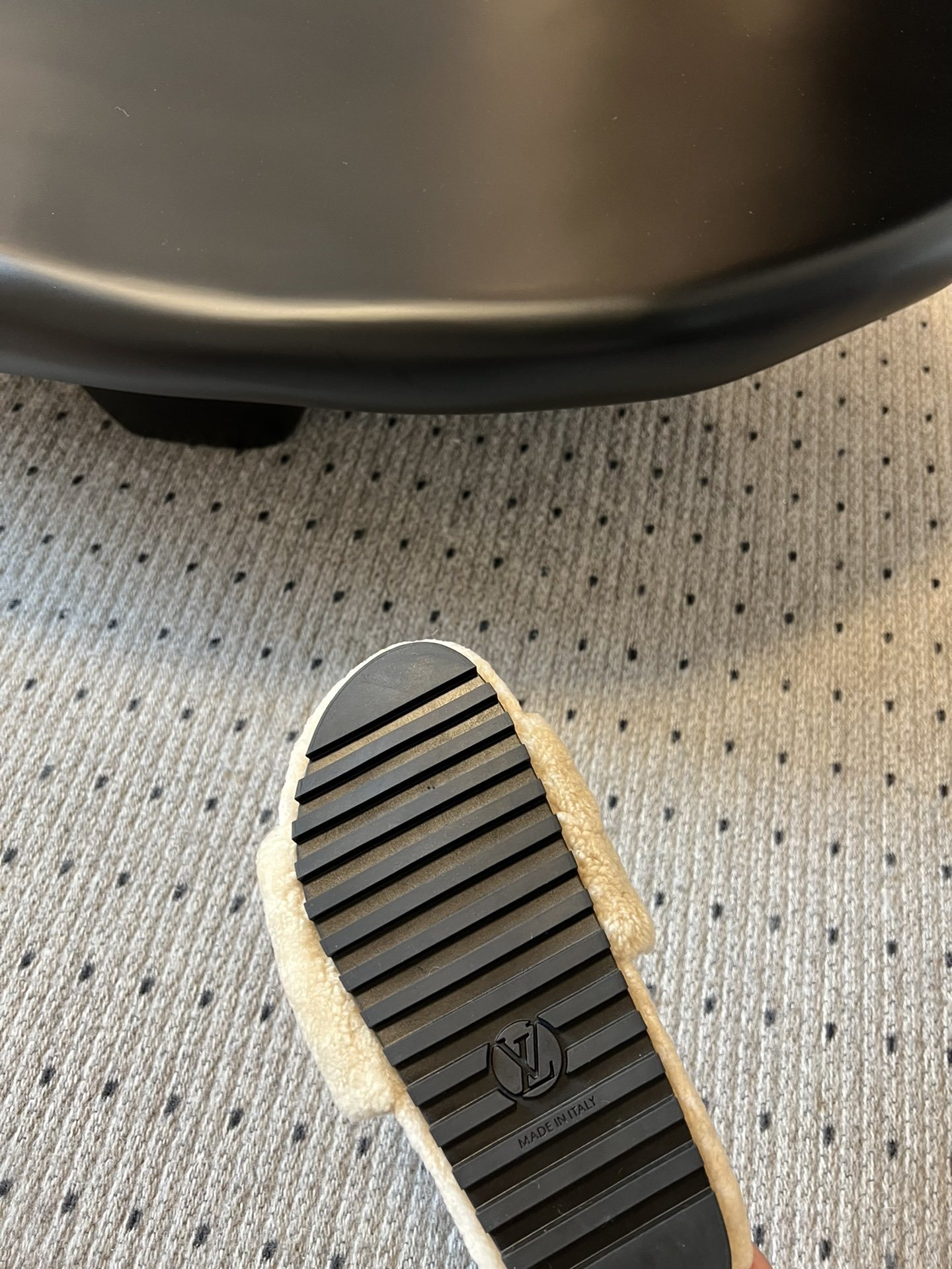 Louis Vuitton Plush Beige Slippers - Pink LV Logo Shearling Slides