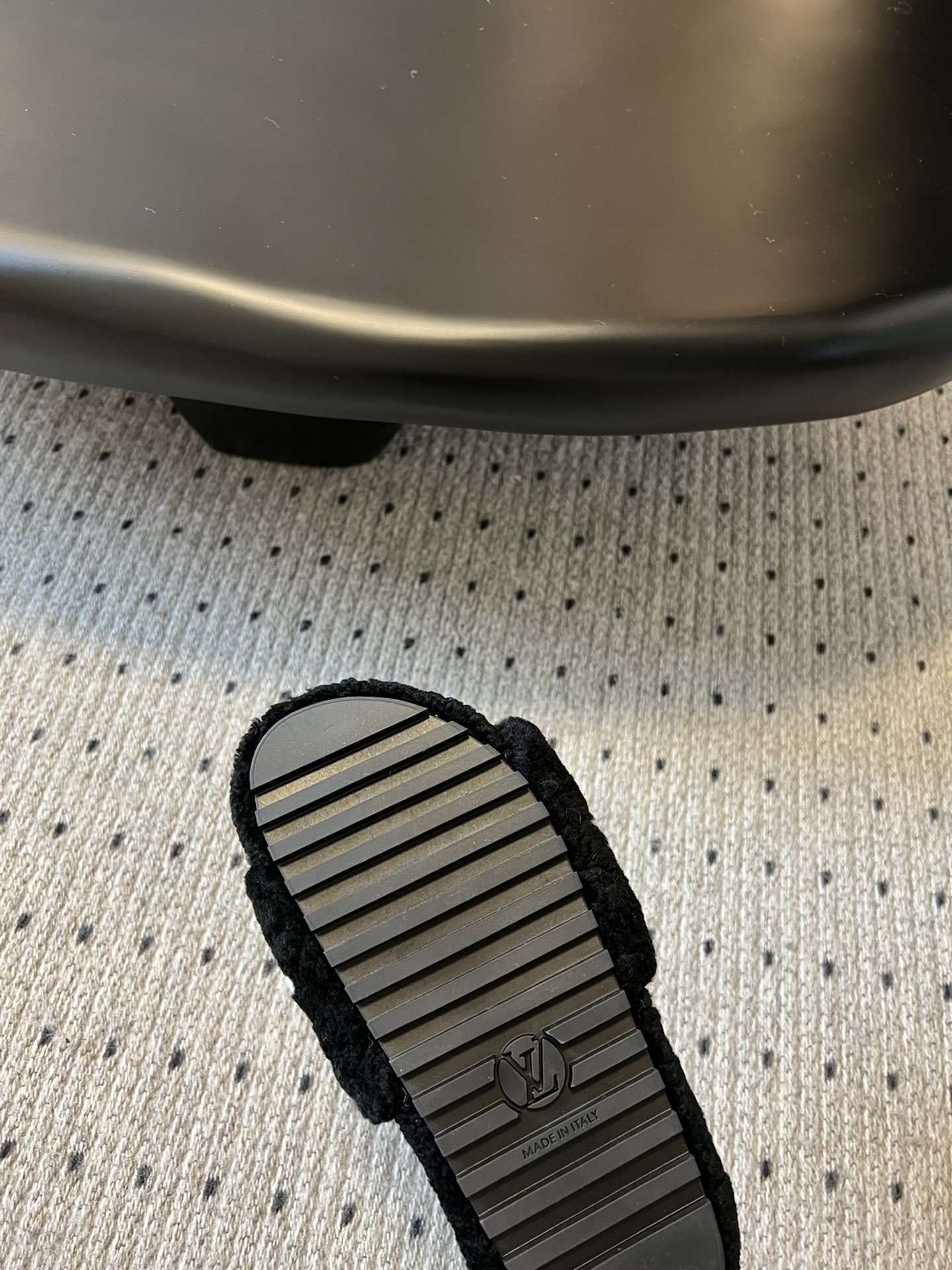 Louis Vuitton Luxury Black Monogram Fluffy Shearling Slides