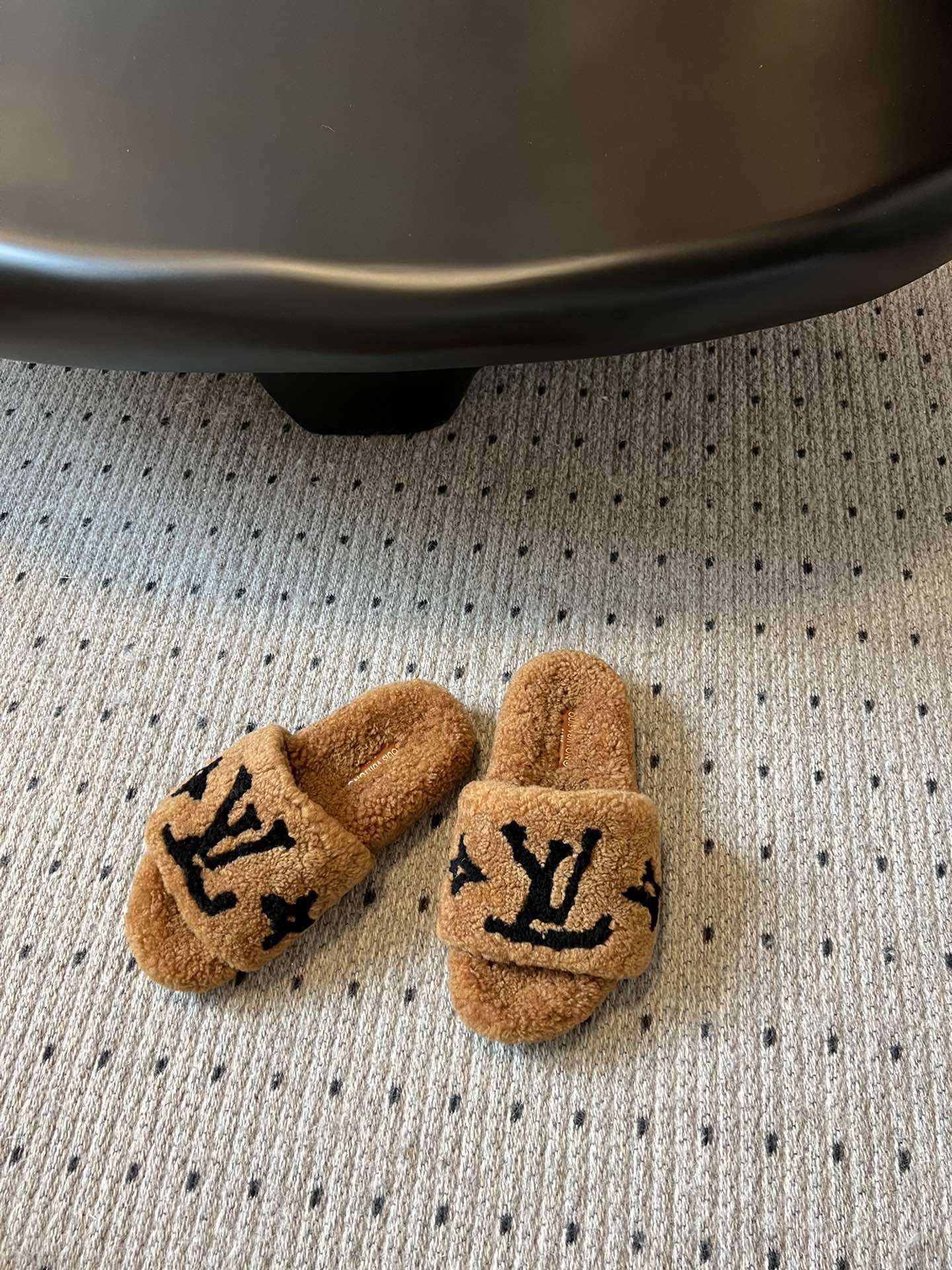 Louis Vuitton LV Monogram Shearling Slippers - Cognac Brown