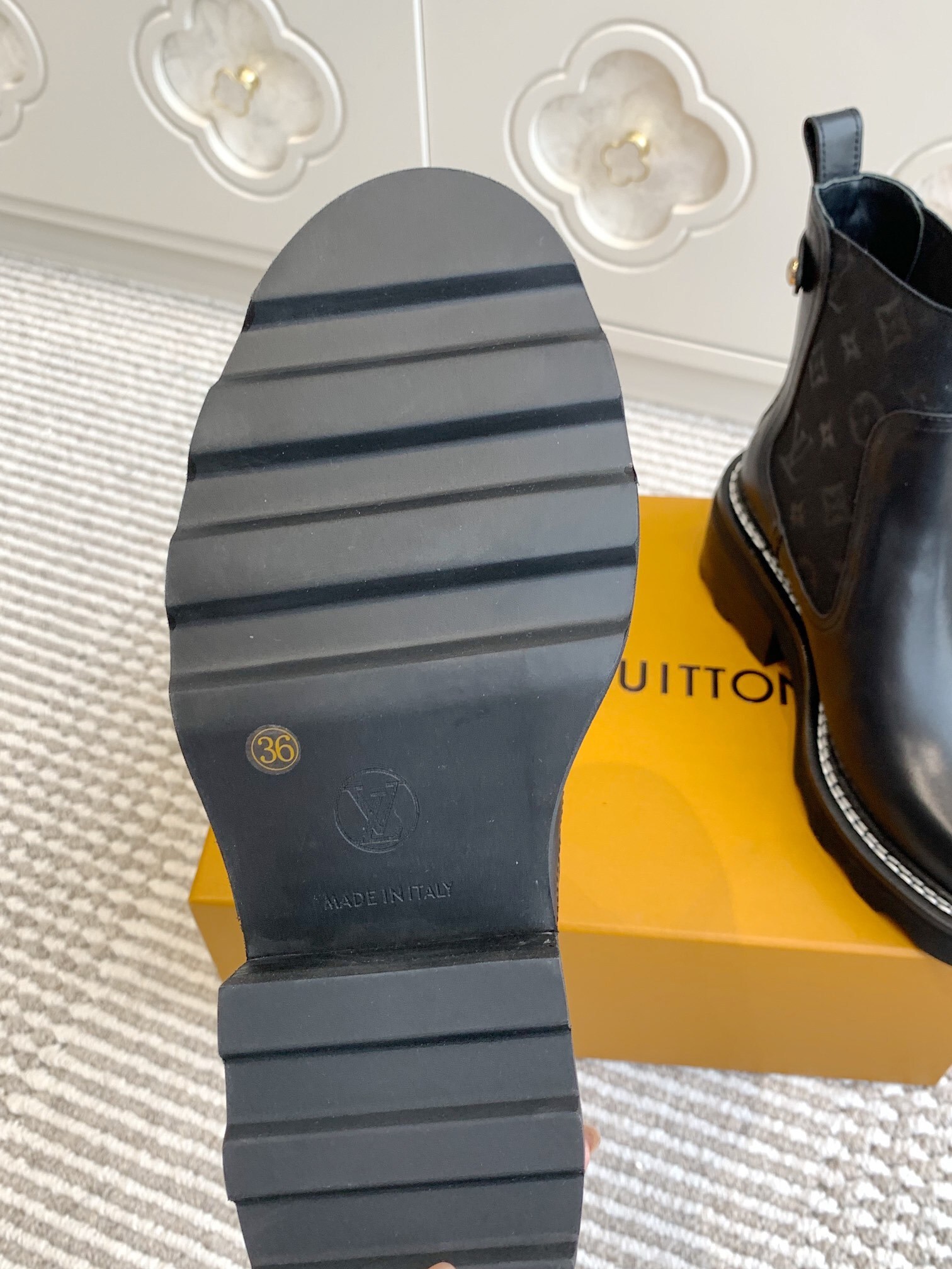 Louis Vuitton Black Leather Chelsea Boots with Contrast Stitching
