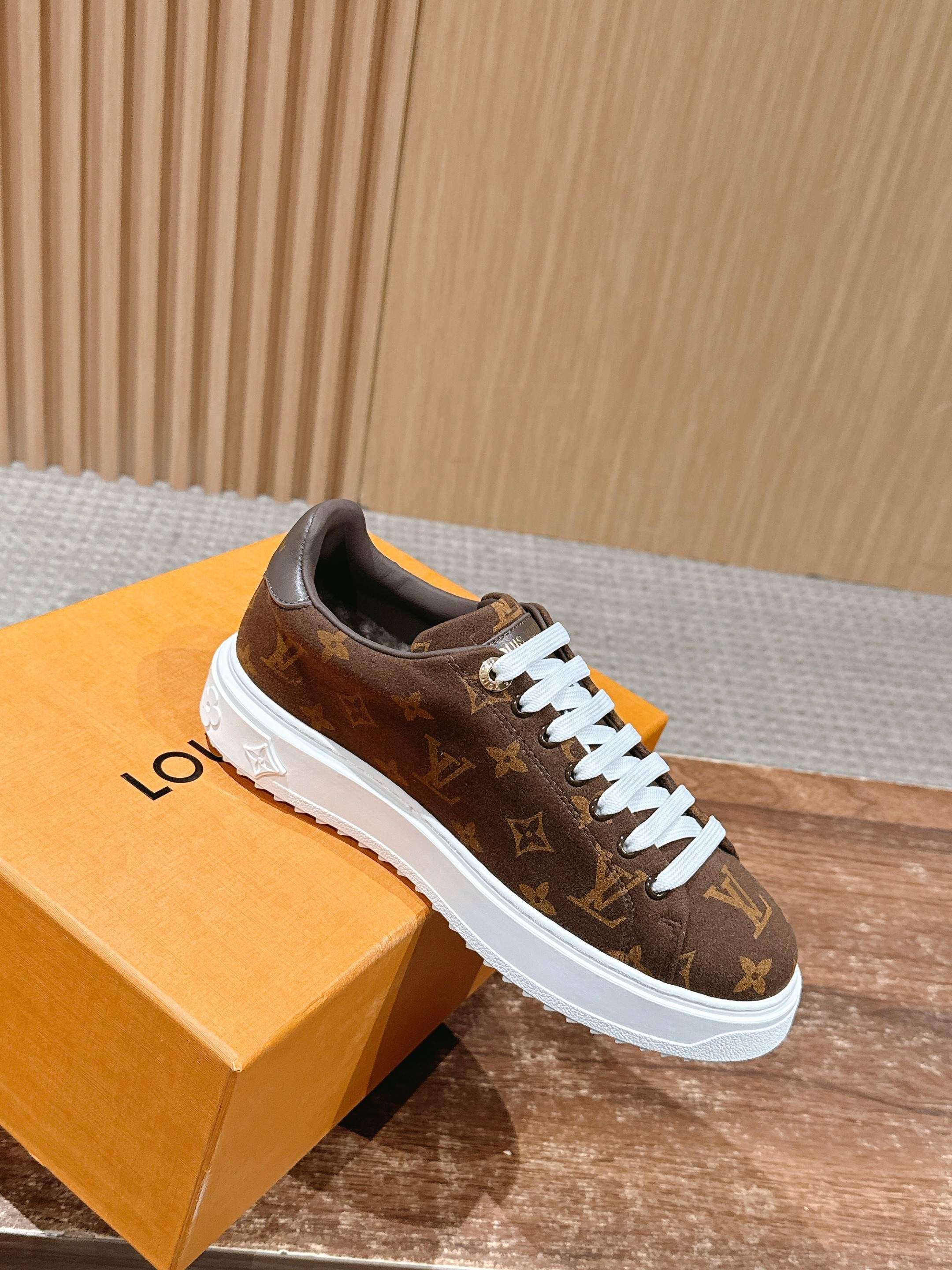 Louis Vuitton Monogram Canvas Low-Top Luxury Sneakers