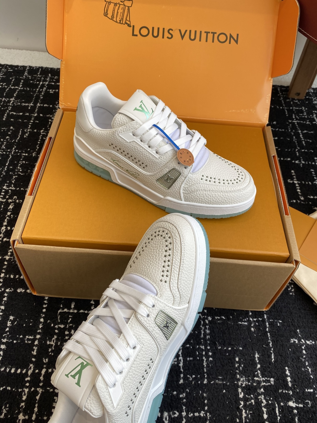Louis Vuitton LV Trainer Sneakers - White Pebbled Leather & Green