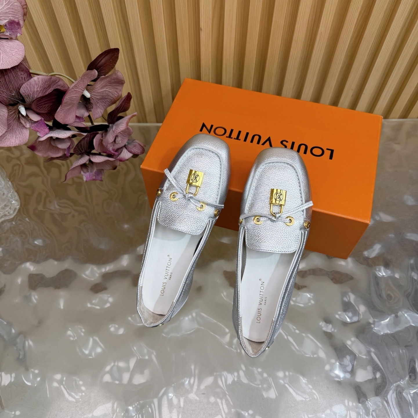Louis Vuitton Silver Metallic Grained Leather Loafers with LV Lock