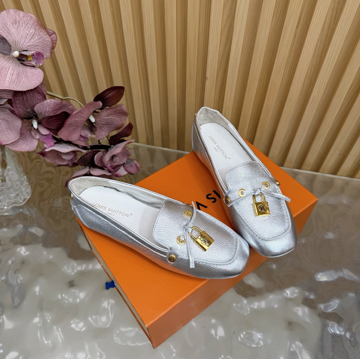 Louis Vuitton Silver Metallic Grained Leather Loafers with LV Lock