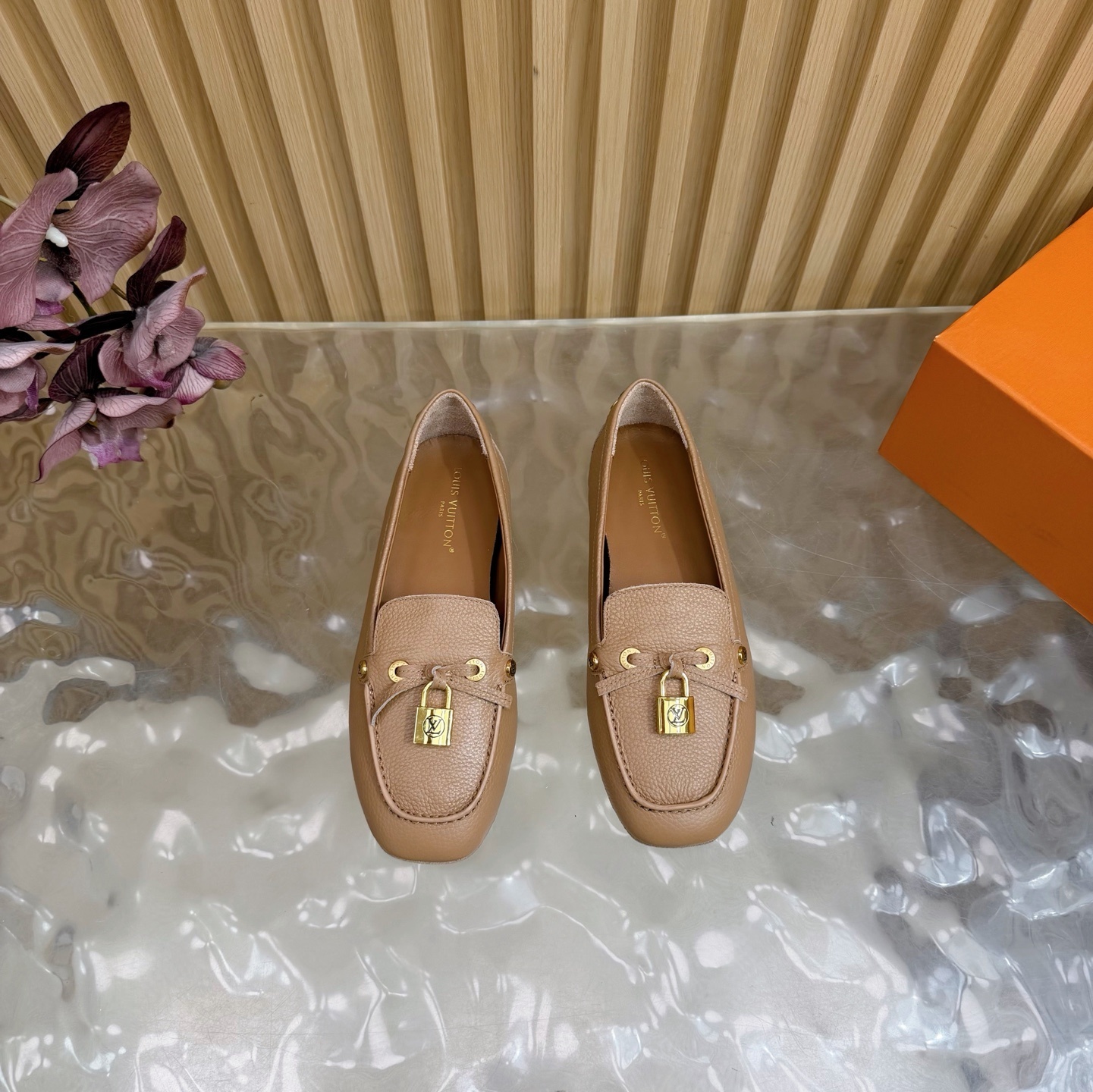 Louis Vuitton Gloria Flat Loafers in Beige Grained Leather