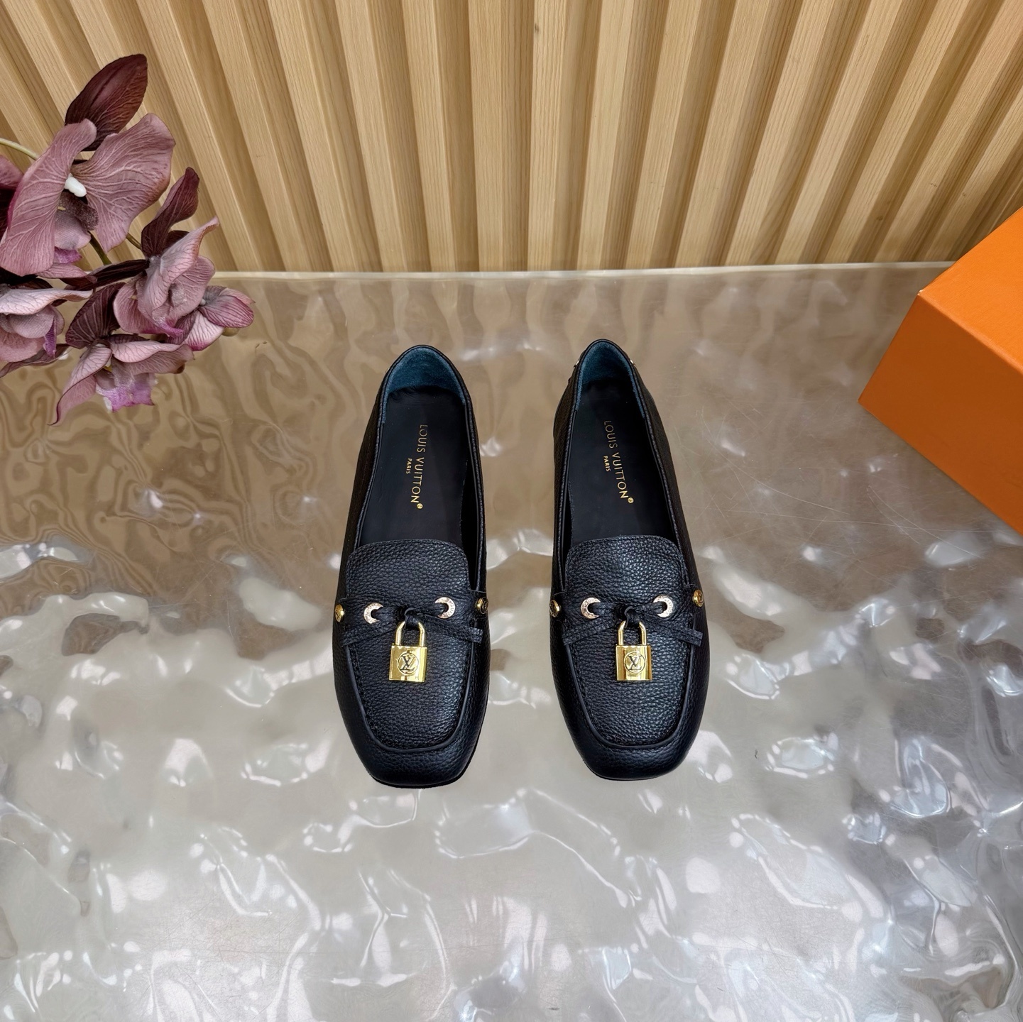 Louis Vuitton Women's Black Grained Leather Gloria Loafers