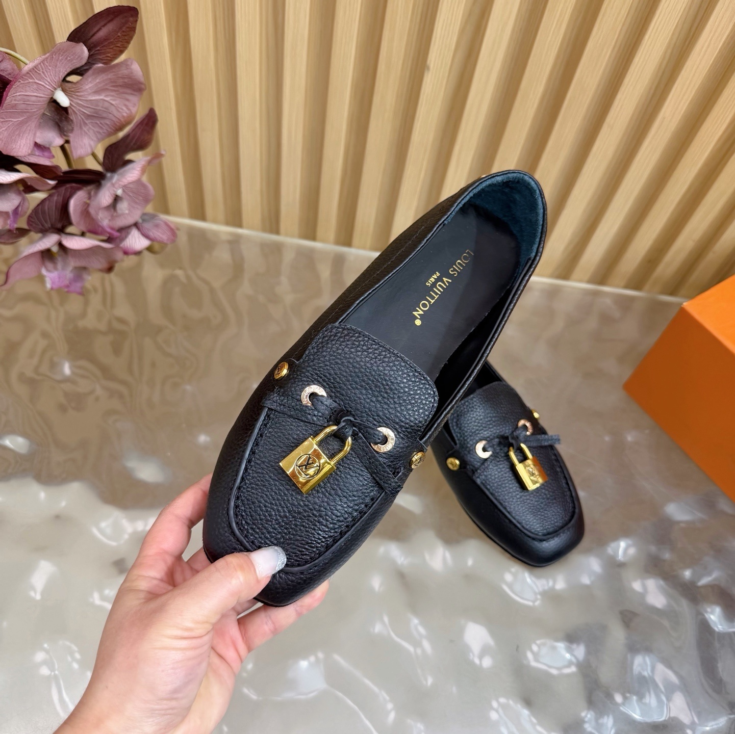 Louis Vuitton Women's Black Grained Leather Gloria Loafers