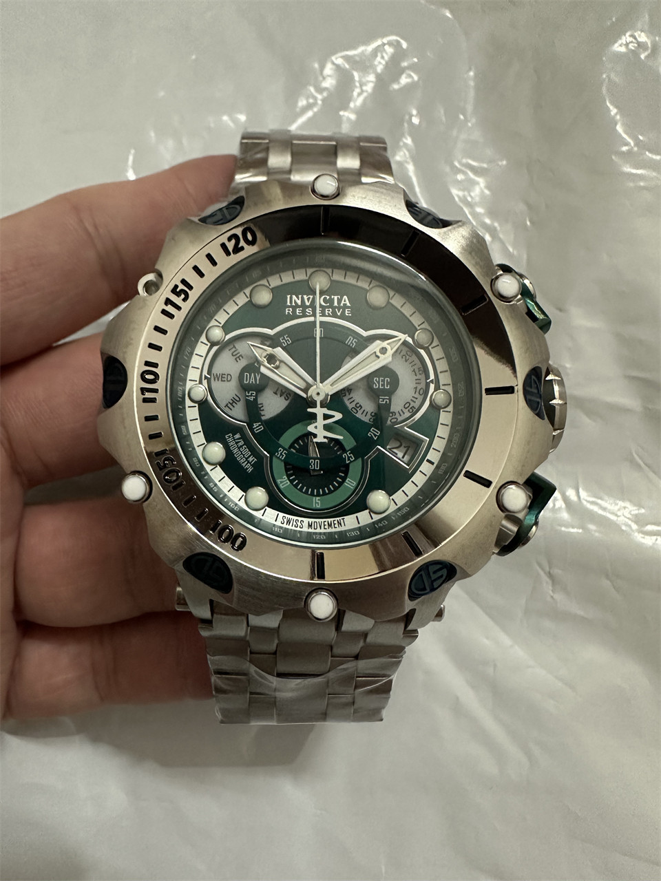 Invicta Green Dial Chronograph - Invicta Reserve Green Dial Steel - Image 7