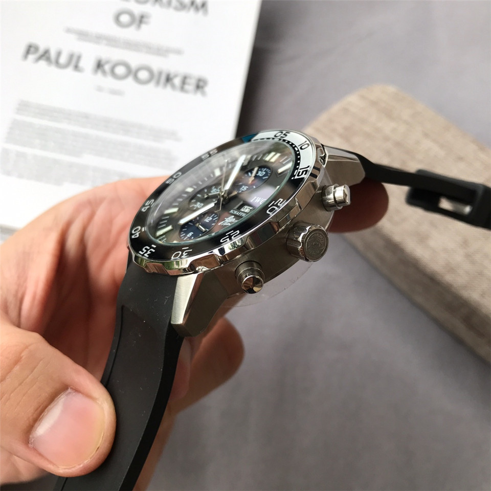 IWC Black Rubber Chronograph - IWC Schaffhausen Black Rubber - Image 5