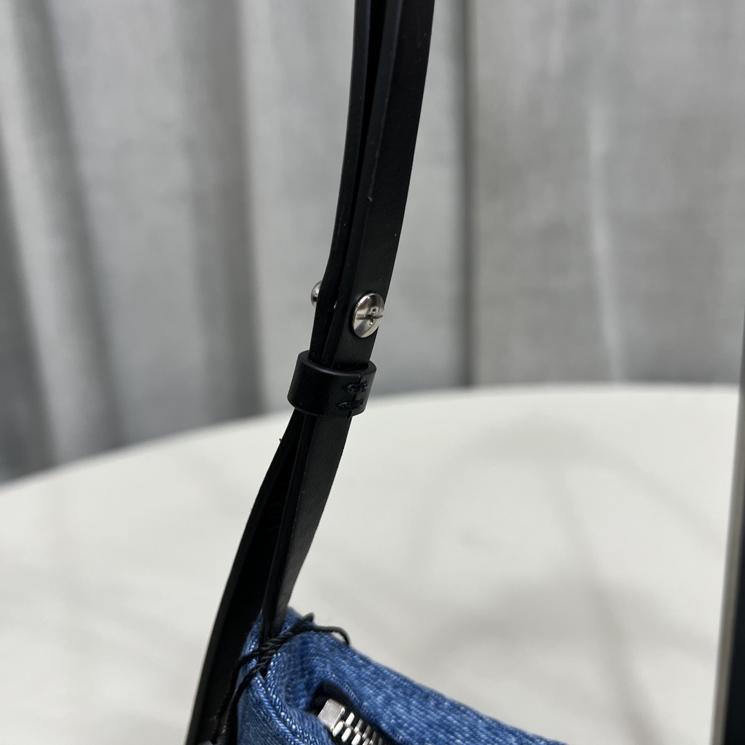 Jacquemus Blue Denim The Bisou Perle Shoulder Bag