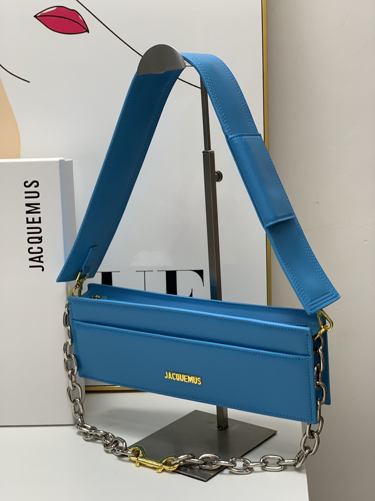 Jacquemus Blue Le Ciuciu Shoulder Bag in Leather For Women