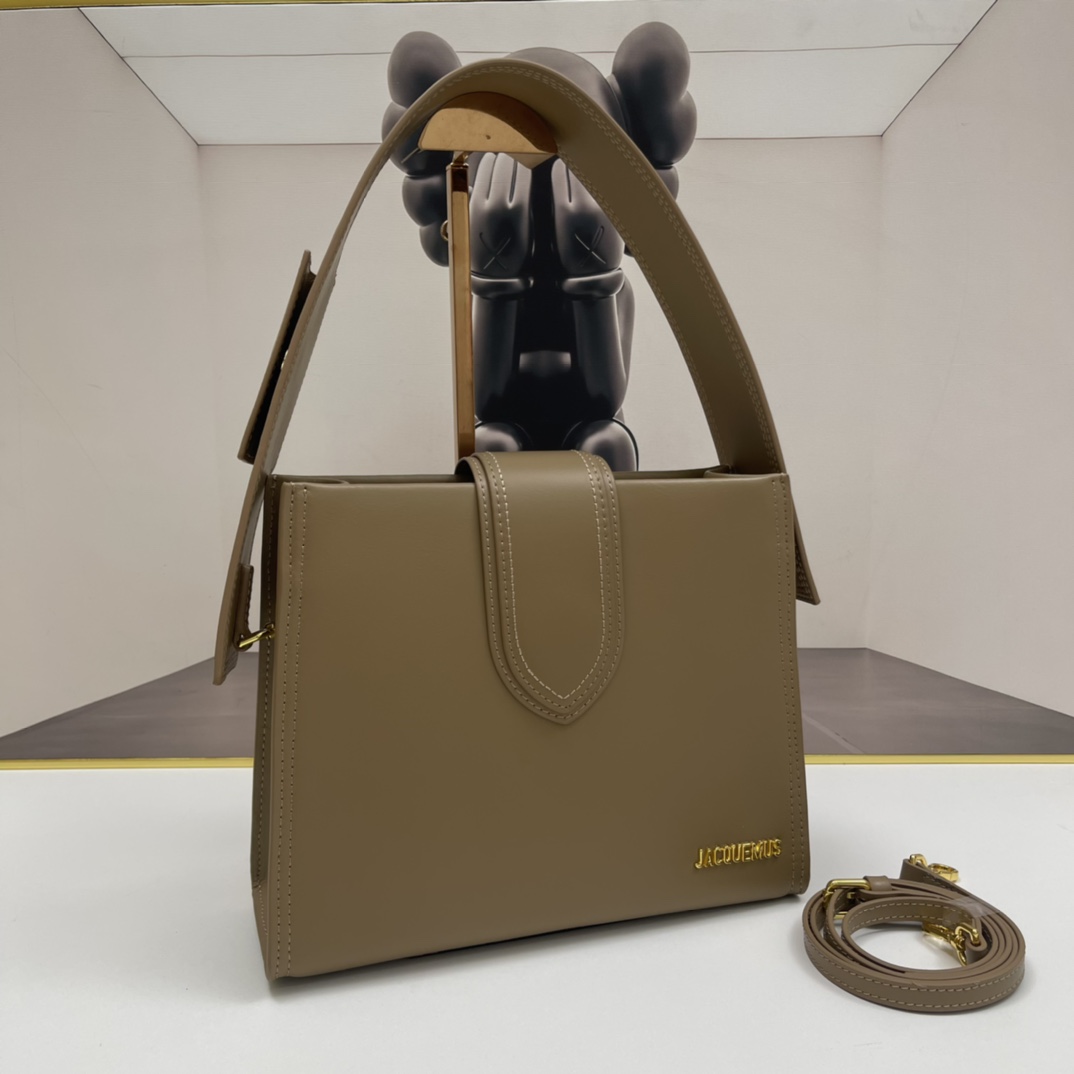 Jacquemus brown  Leather Le Bambino 24 Shoulder Bag