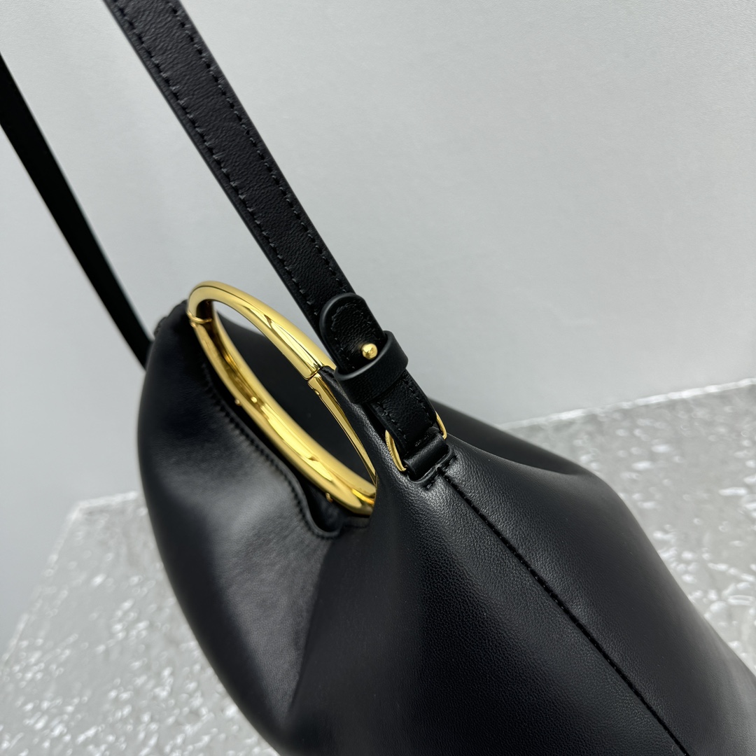 JACQUEMUS Lambskin Le Calino Ring Top Handle Bag Black 1625181