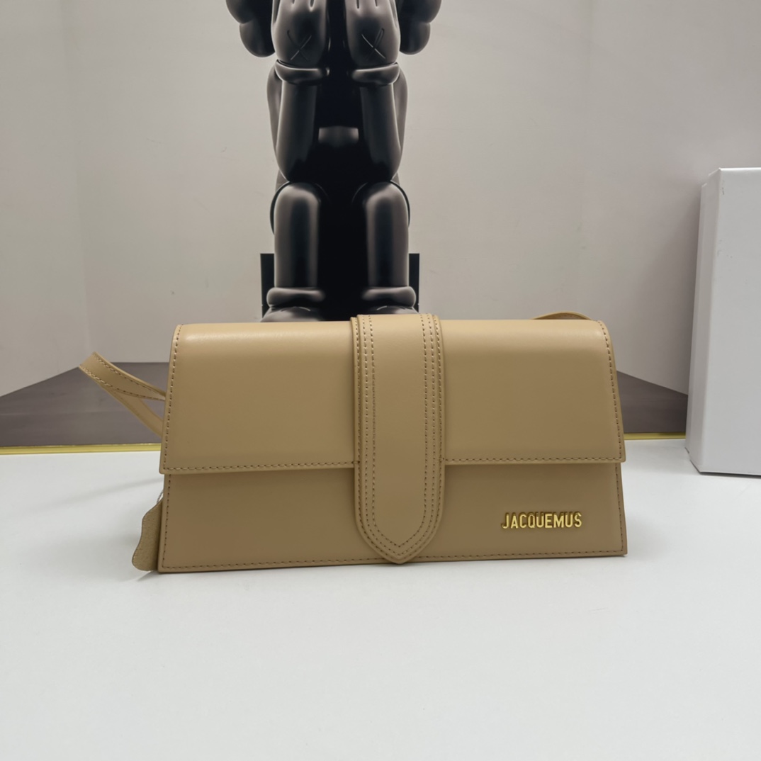 Jacquemus Le Bambino Leather Shoulder Bag in Brown -