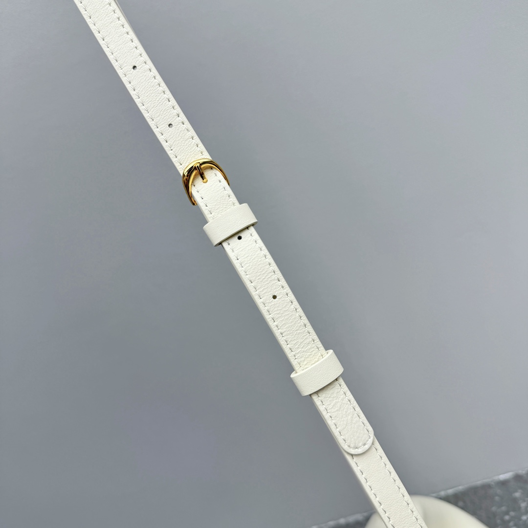 Jacquemus Le Calino leather tote bag in white Jacquemus 019114