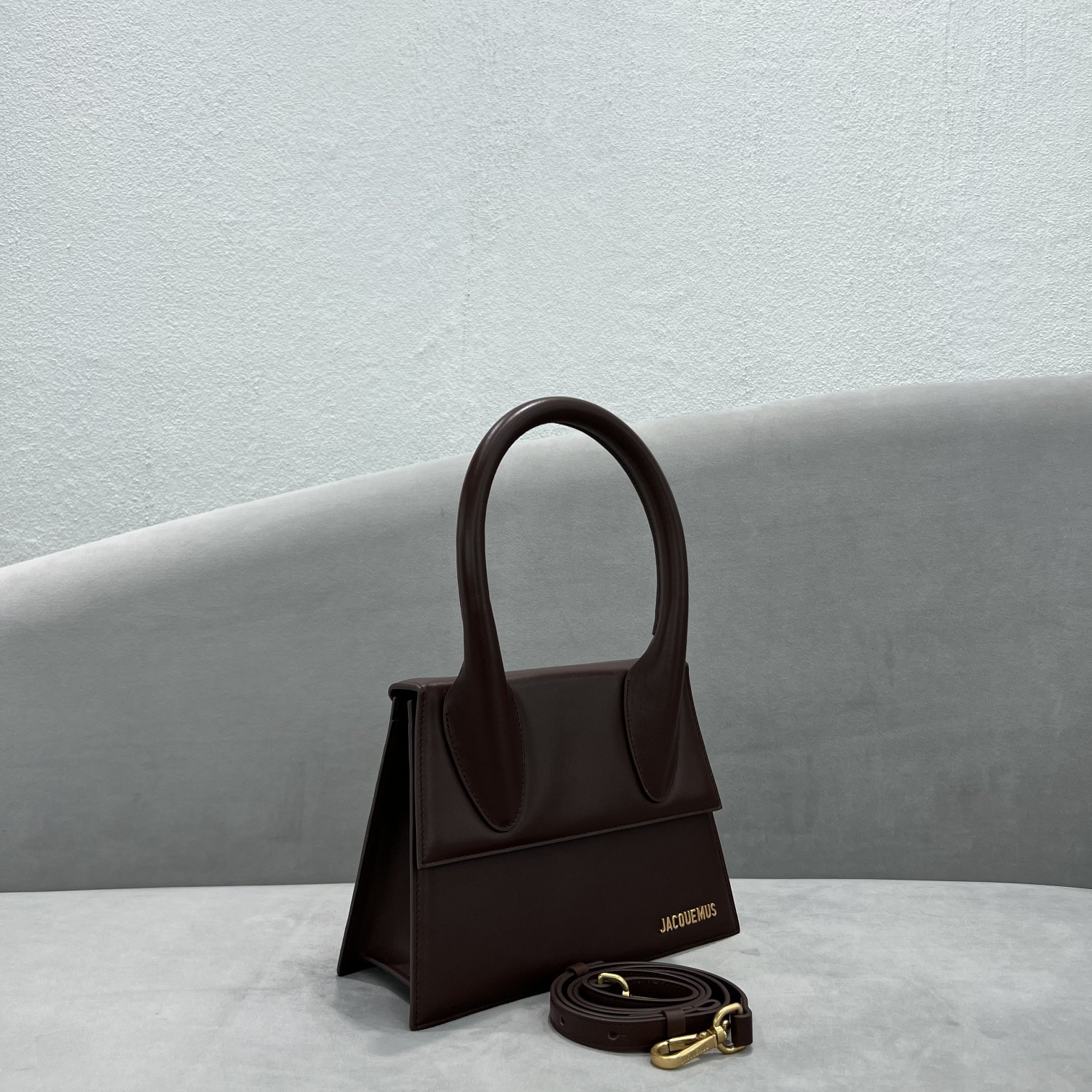 Jacquemus Le Chiquito Leather Crossbody BAG IN BROWN