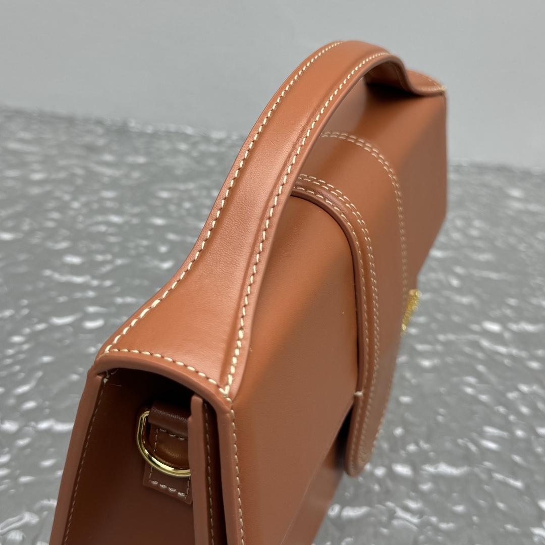 Jacquemus Leather Le Grand Bambino Top-Handle Bag in Brown