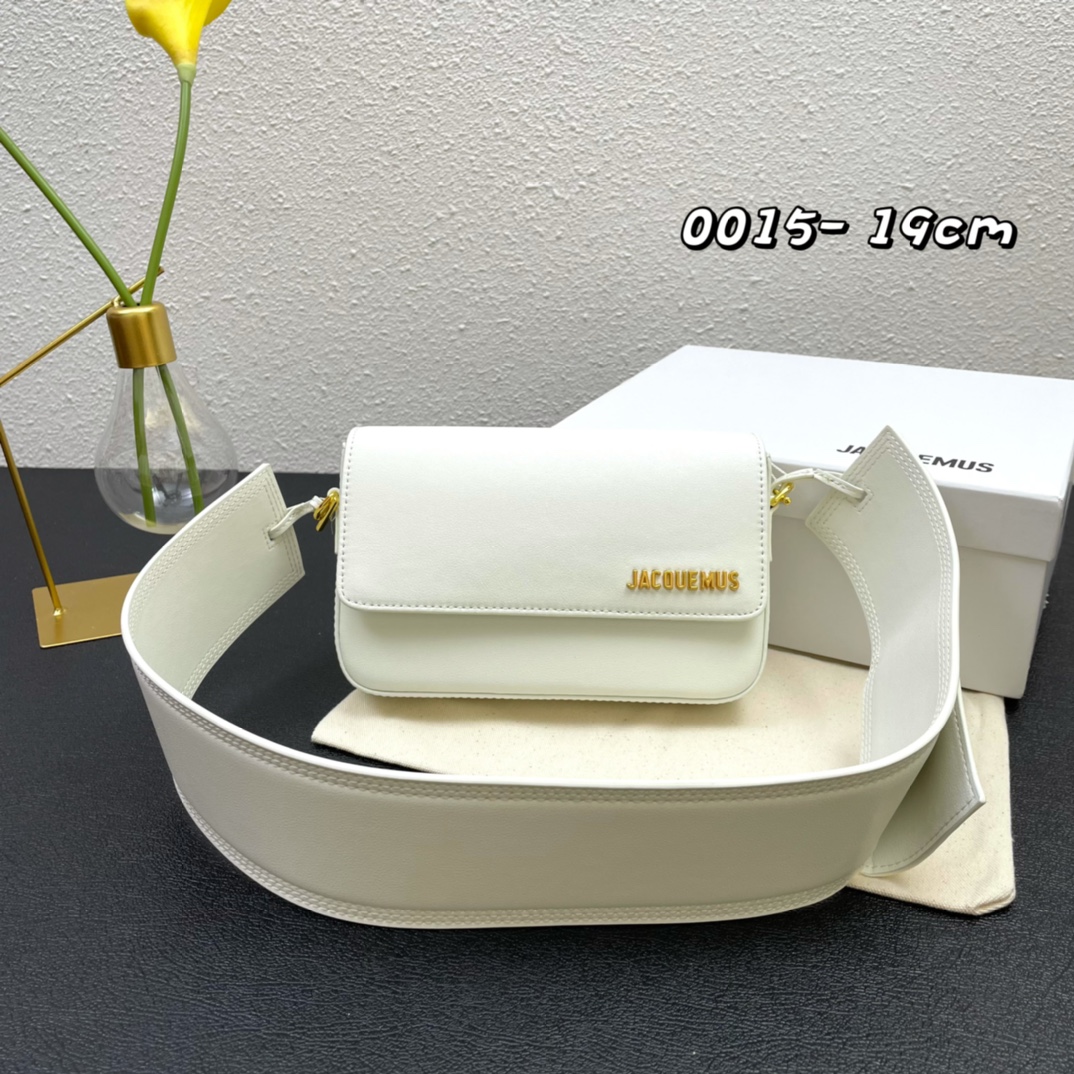 Jacquemus Pre-Owned 2021-2024 Calfskin Le Carinu bag in white