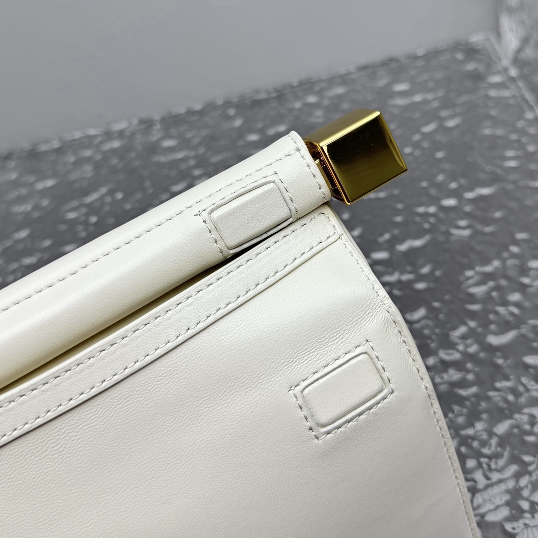 Jacquemus Small Magnetic Shoulder Bag in Natural
