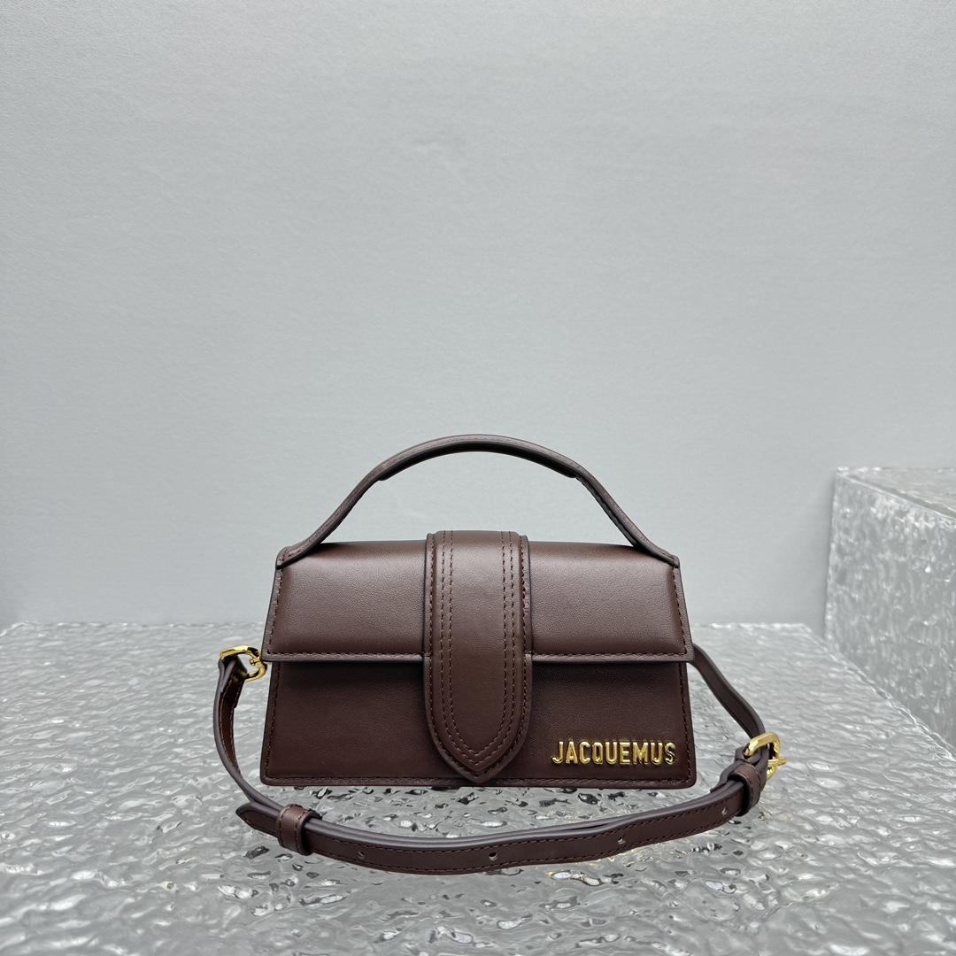 Jacquemus Smooth Leather 'Le Grand Bambino' Bag In BROWN
