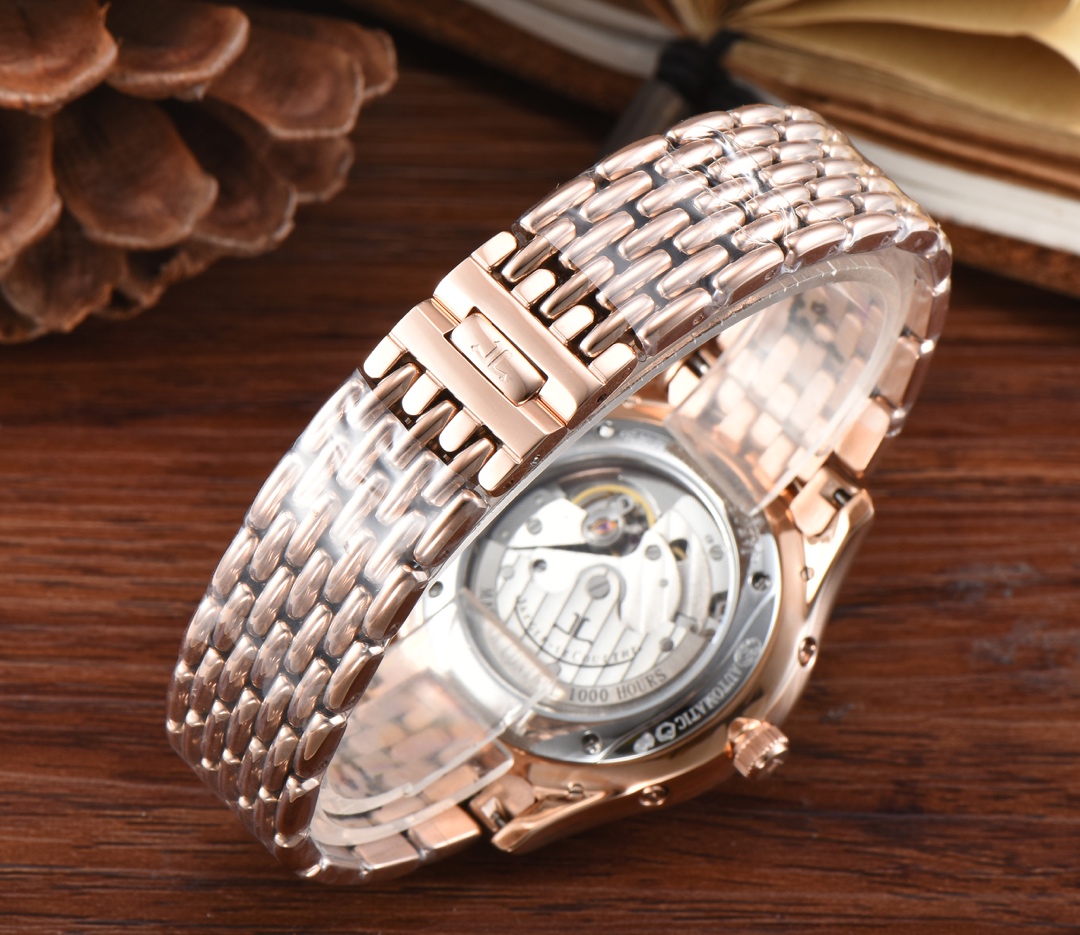 Jaeger-LeCoultre Rose Gold White Dial - Power Reserve Watch - Image 2
