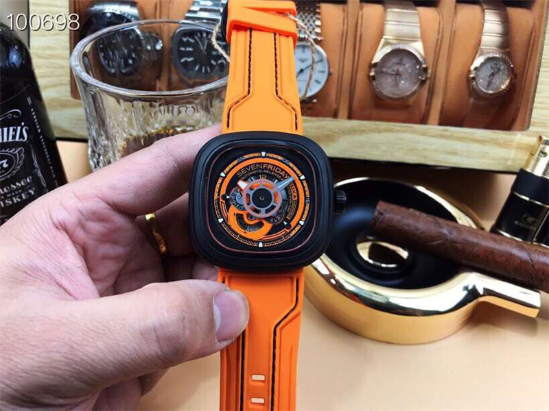 SevenFriday Luca P3/01 Orange - Industrial Design Watch - Image 5