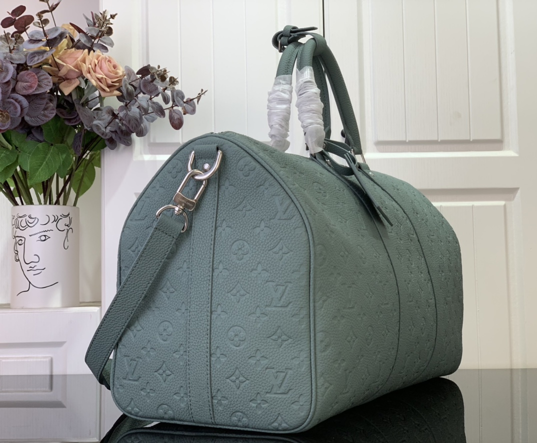 Keepall Bandoulière 50 Taurillon Monogram - Bags and Small Leather Goods - Men's Bags | LOUIS VUITTON