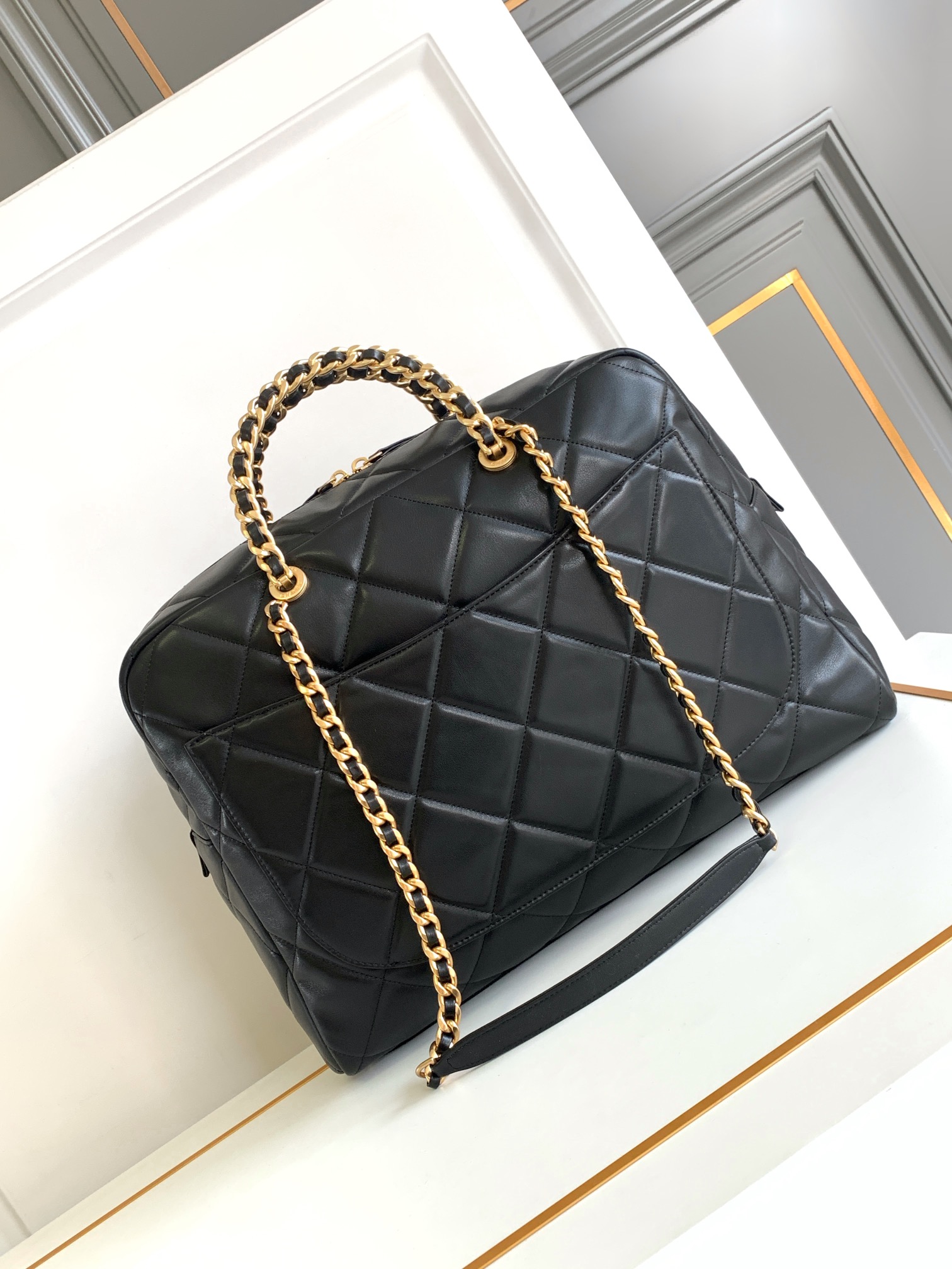 Large bowling bag, Patent crumpled calfskin & gold-tone black