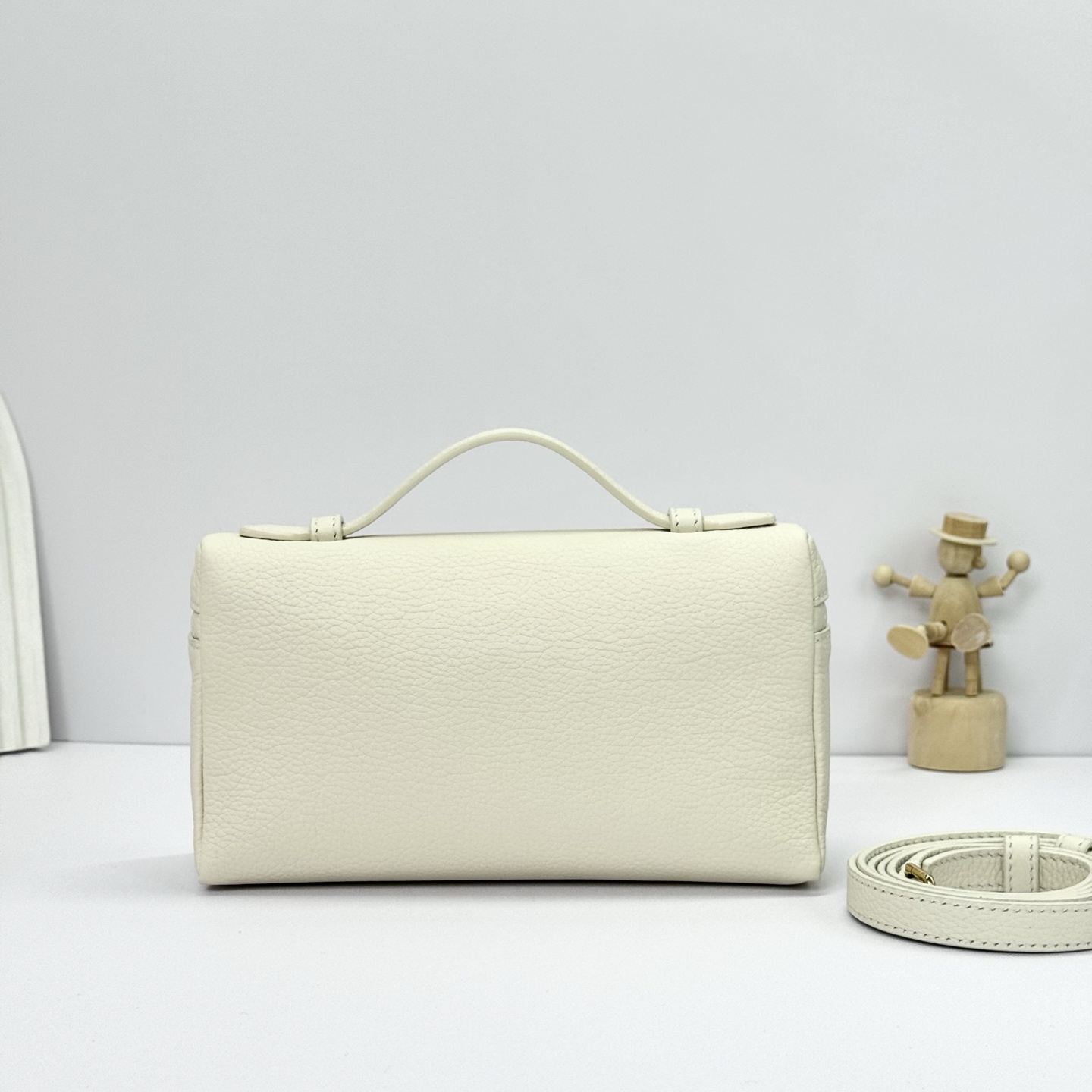 Leather clutch bag Loro Piana Beige in Leather - 45591400